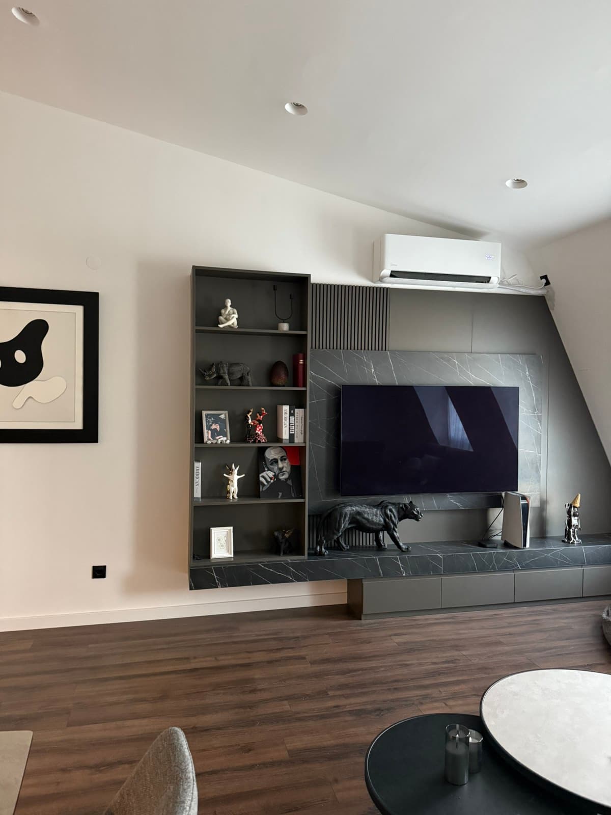 Fully furnished 61m² apartment in Vodno - For Sale - Vodno