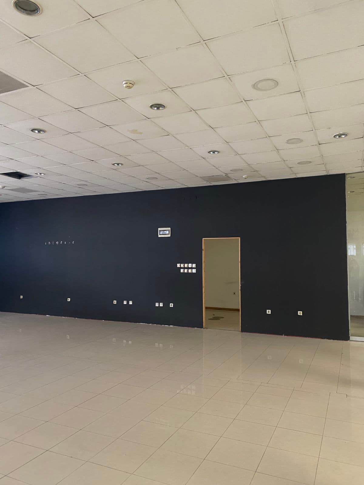 Се продава деловен простор во Центар - За Продажба - Центар - Слика 4