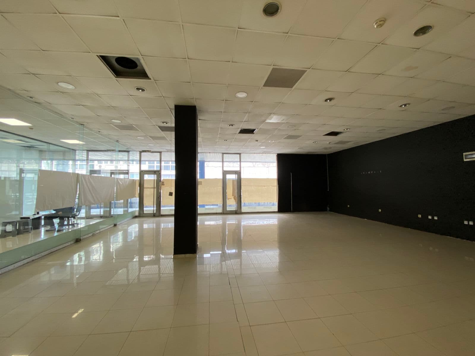 Се продава деловен простор во Центар - За Продажба - Центар - Слика 2