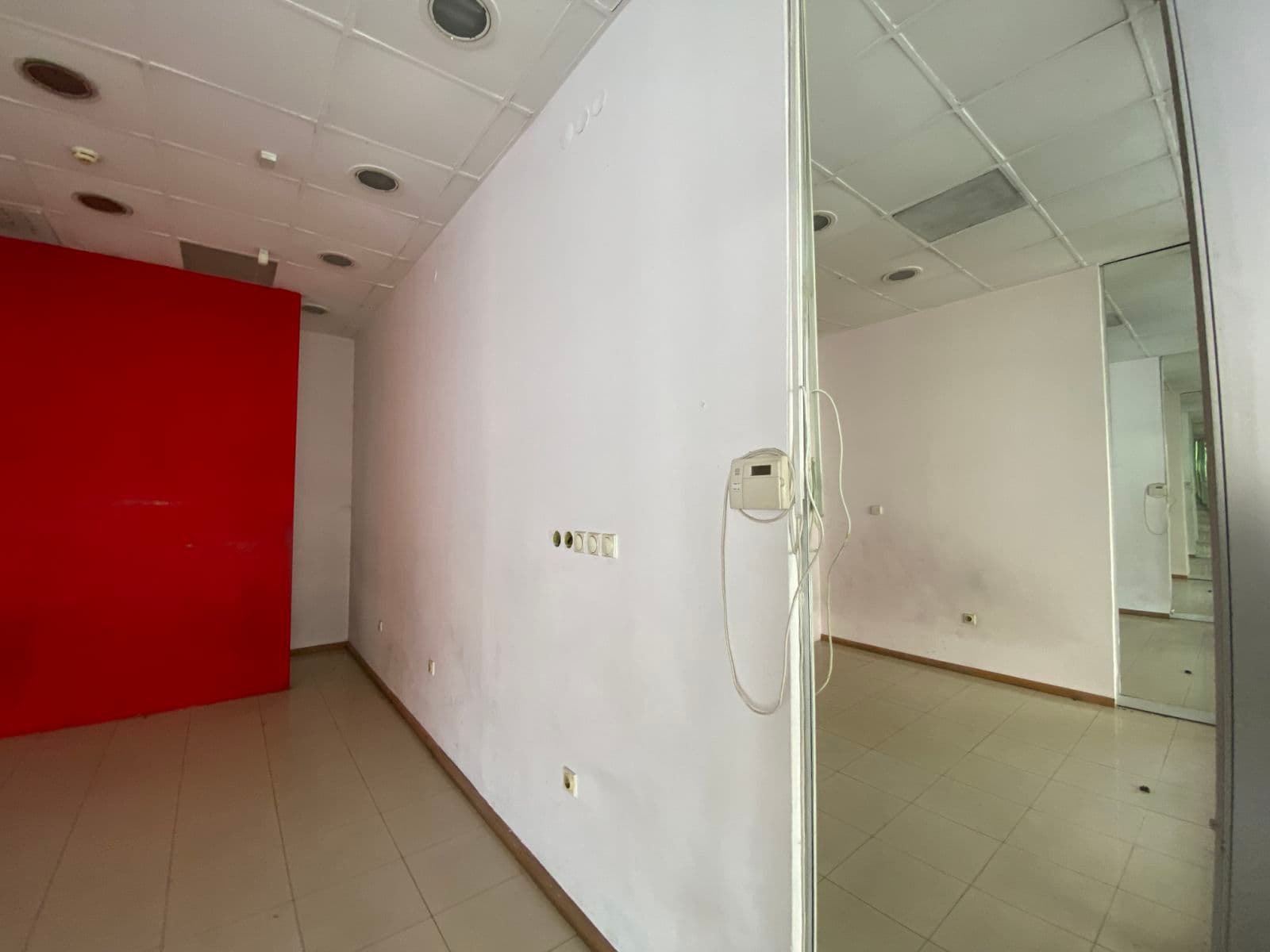 Се продава деловен простор во Центар - За Продажба - Центар - Слика 4