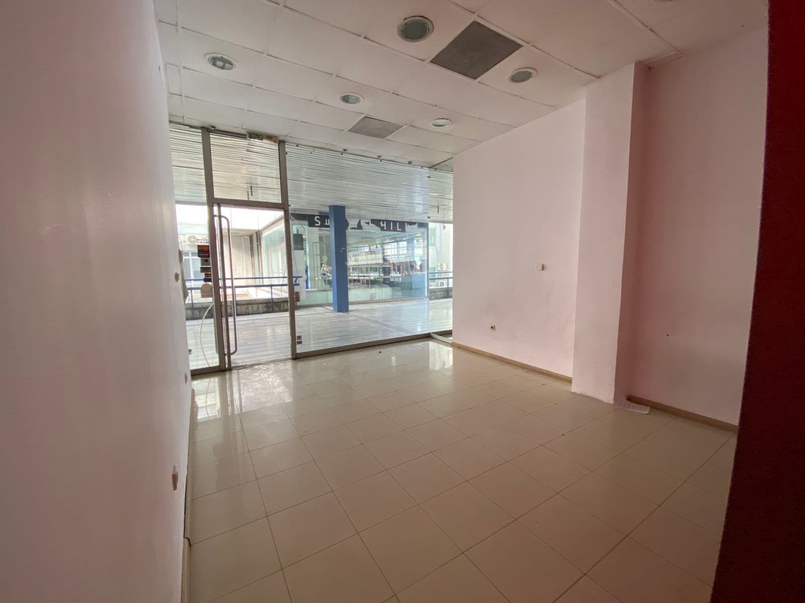 Се продава деловен простор во Центар - За Продажба - Центар - Слика 2