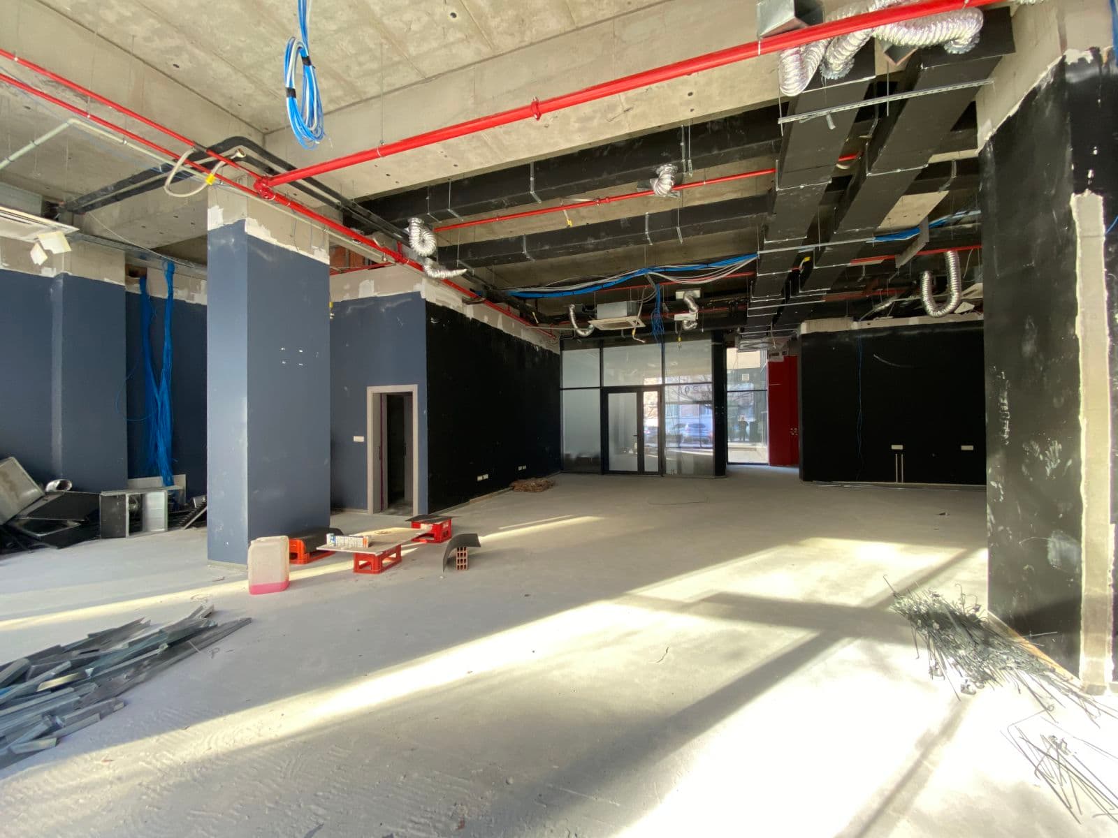 Се изнајмува деловен простор во Центар - За Изнајмување - Центар - Слика 3