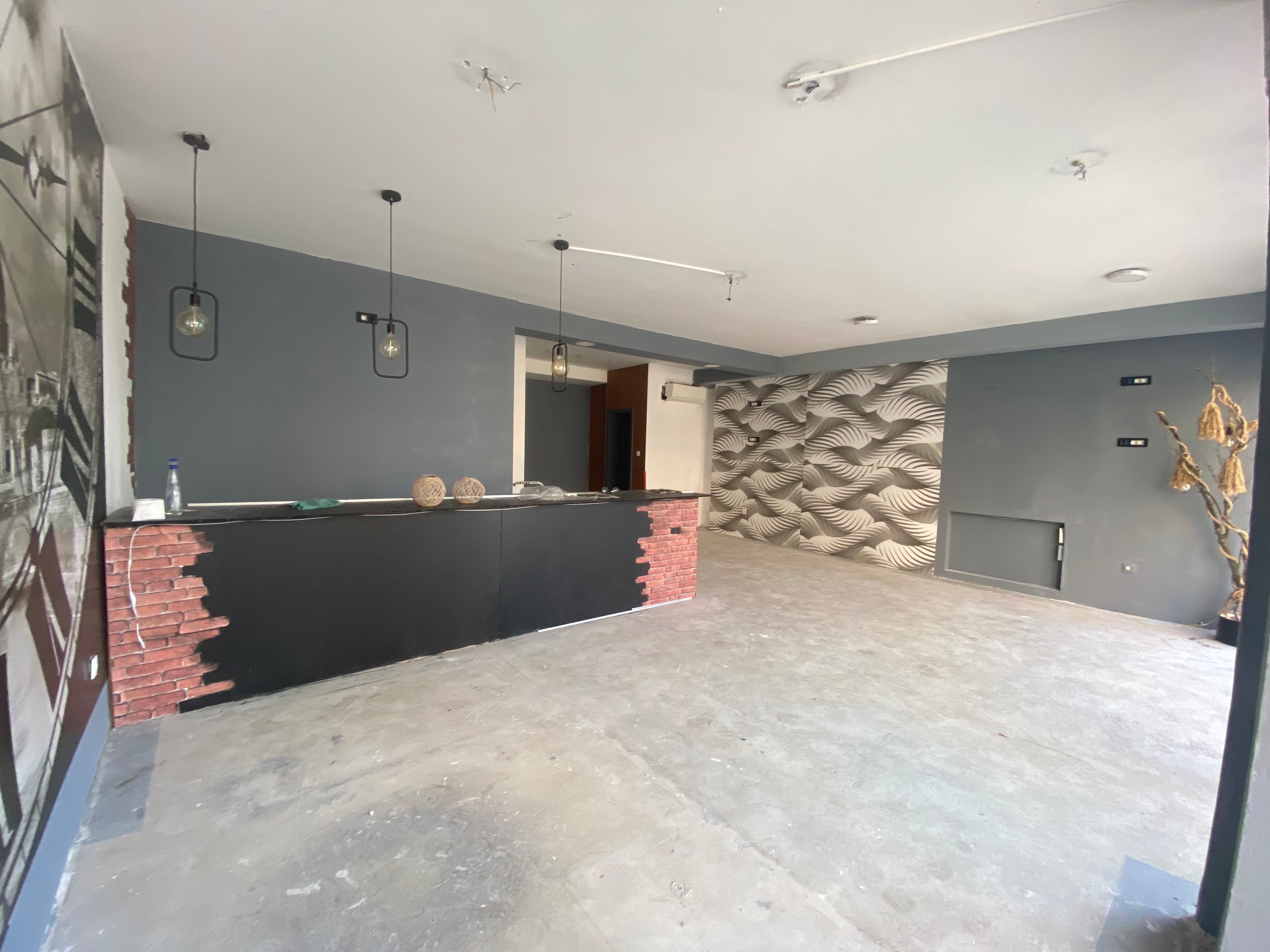 Се изнајмува деловен простор на Водно - 3