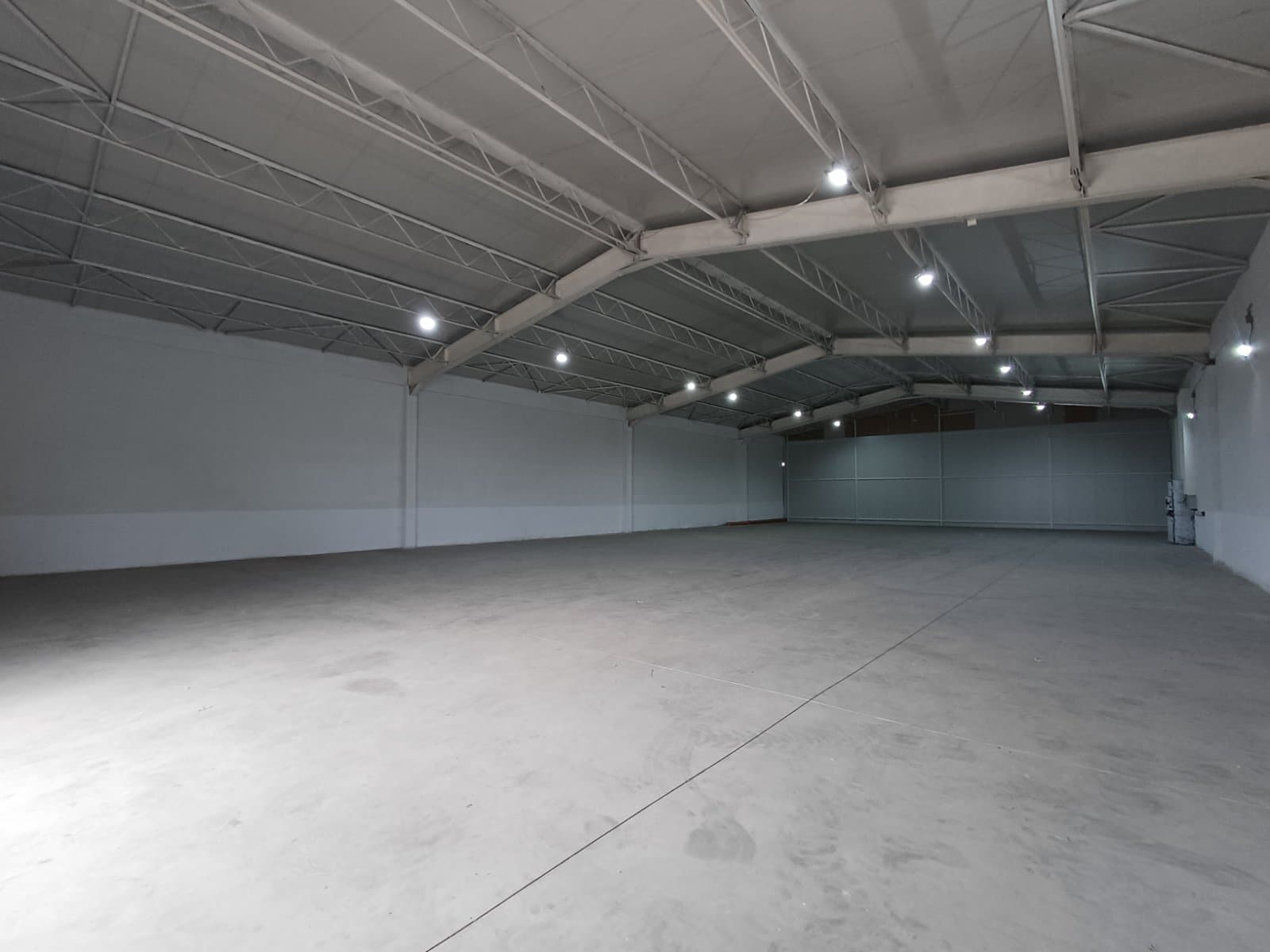 Магацин 600м2 во Гази Баба - 2