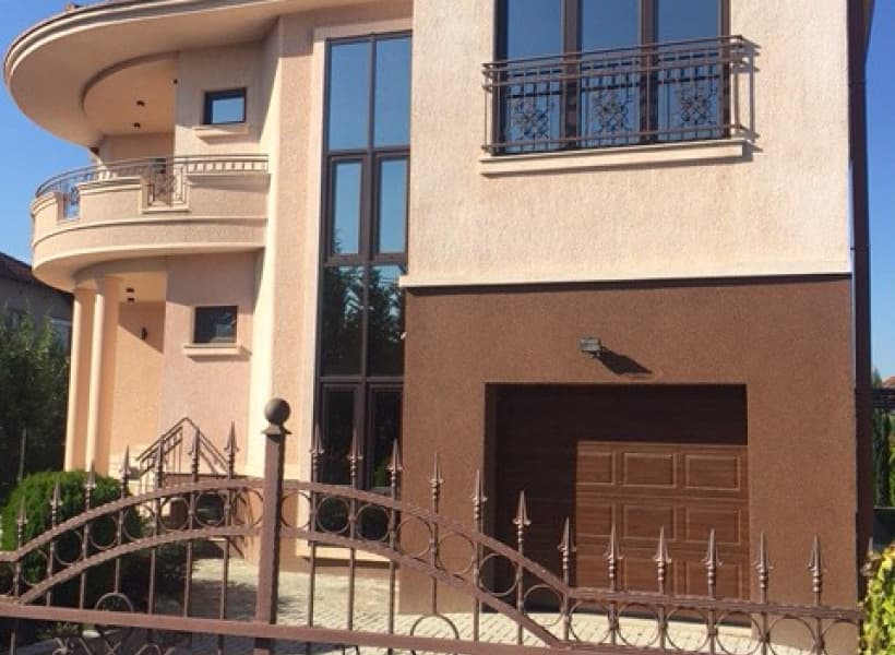 House 400m2 with a spacious yard in Bardovci - 3