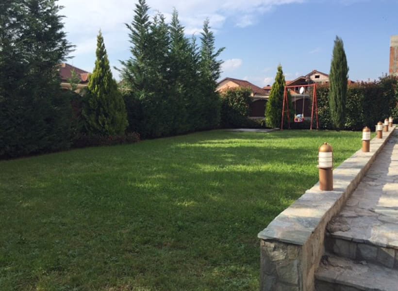 House 400m2 with a spacious yard in Bardovci - For Sale - Bardovci - Image 6