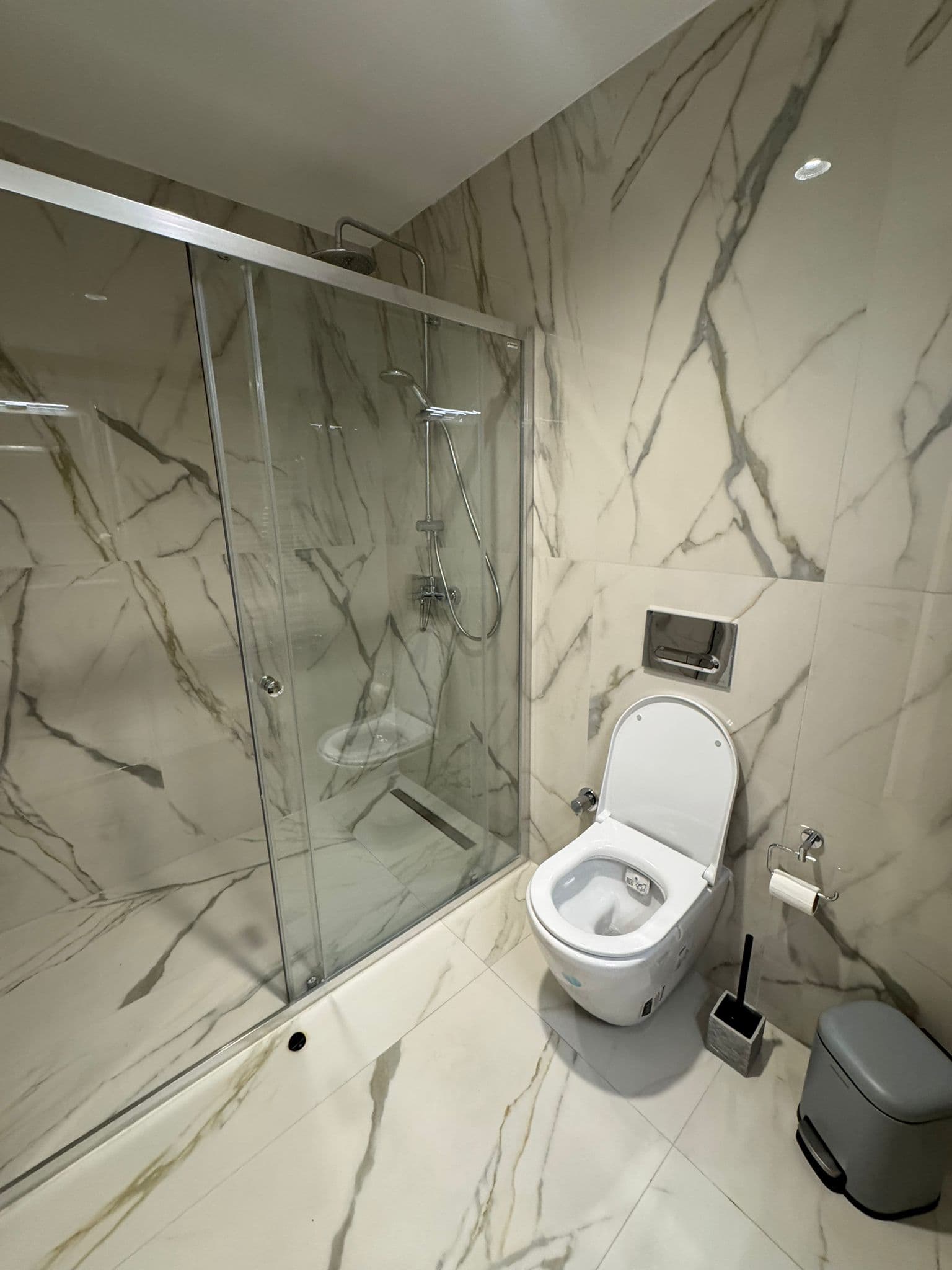 Нов стан 105м2 во Dimond - За Изнајмување - Центар - Слика 21