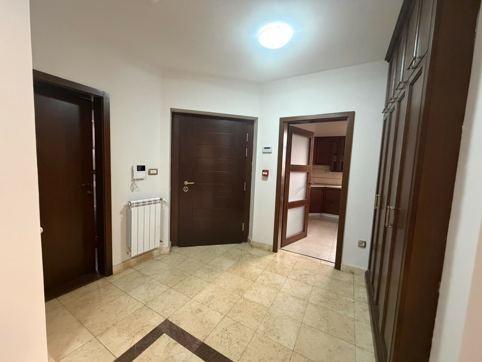 House 400m2 with a spacious yard in Bardovci - For Sale - Bardovci - Image 18