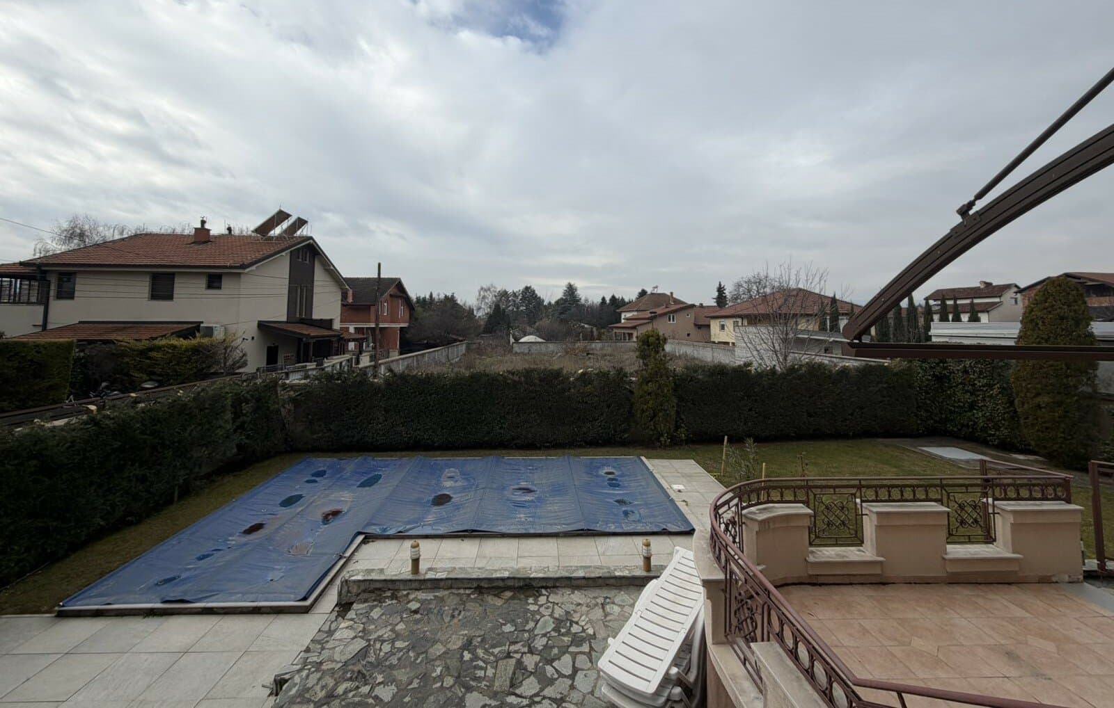 House 400m2 with a spacious yard in Bardovci - For Sale - Bardovci - Image 25