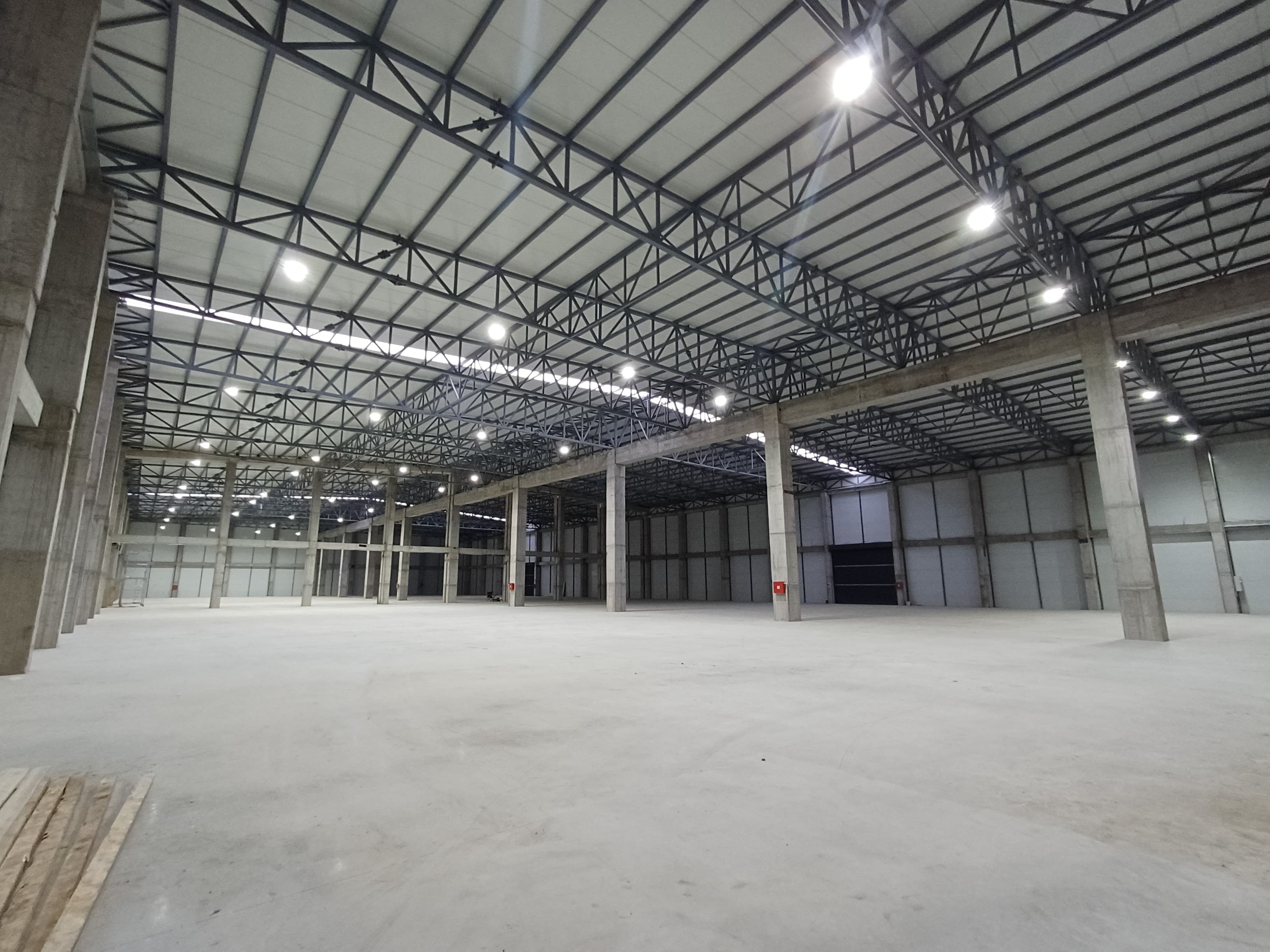 Warehouse in Kjojlia - For Rent - Petrovec - Image 4