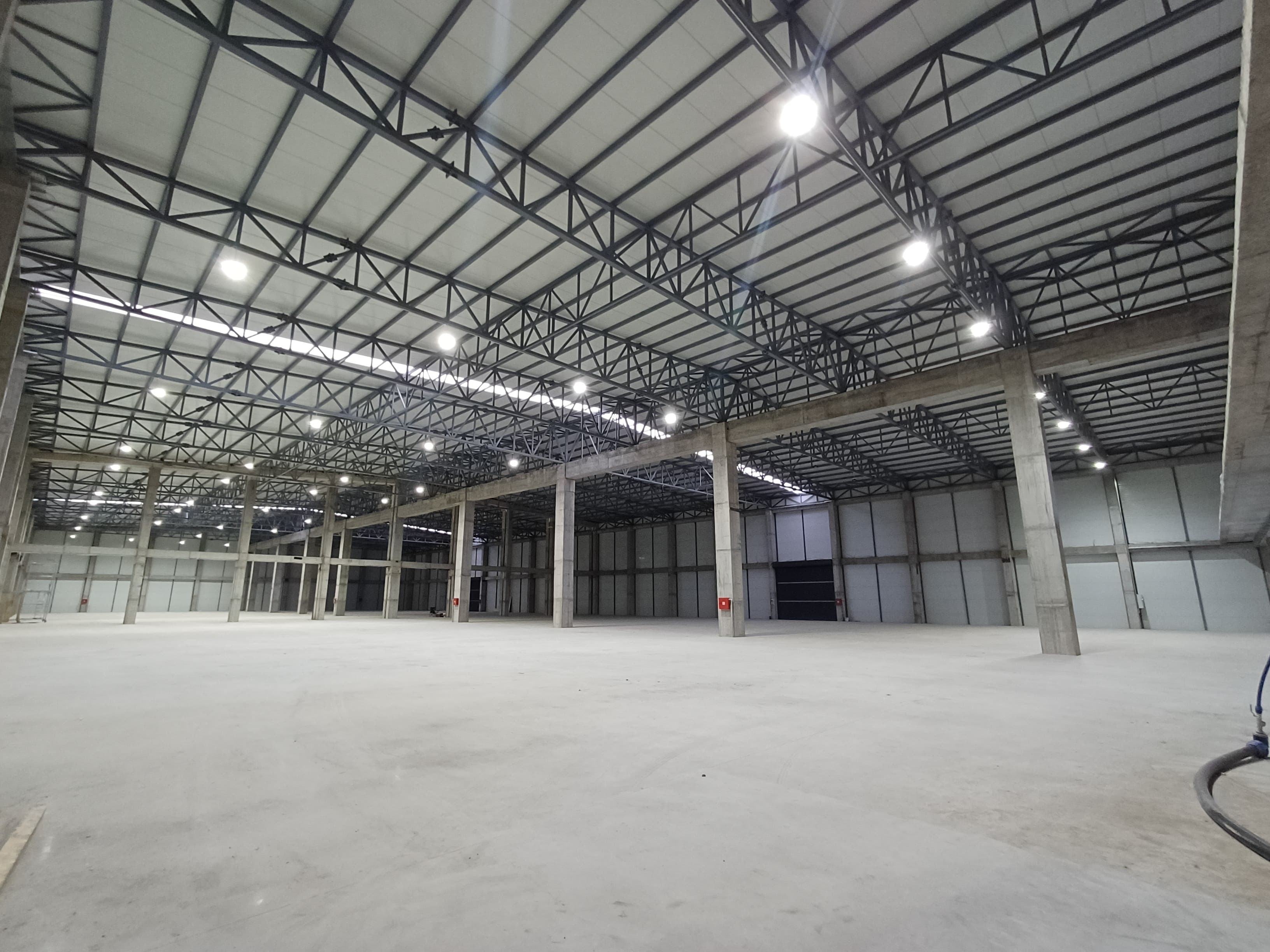 Warehouse in Kjojlia - For Rent - Petrovec - Image 5