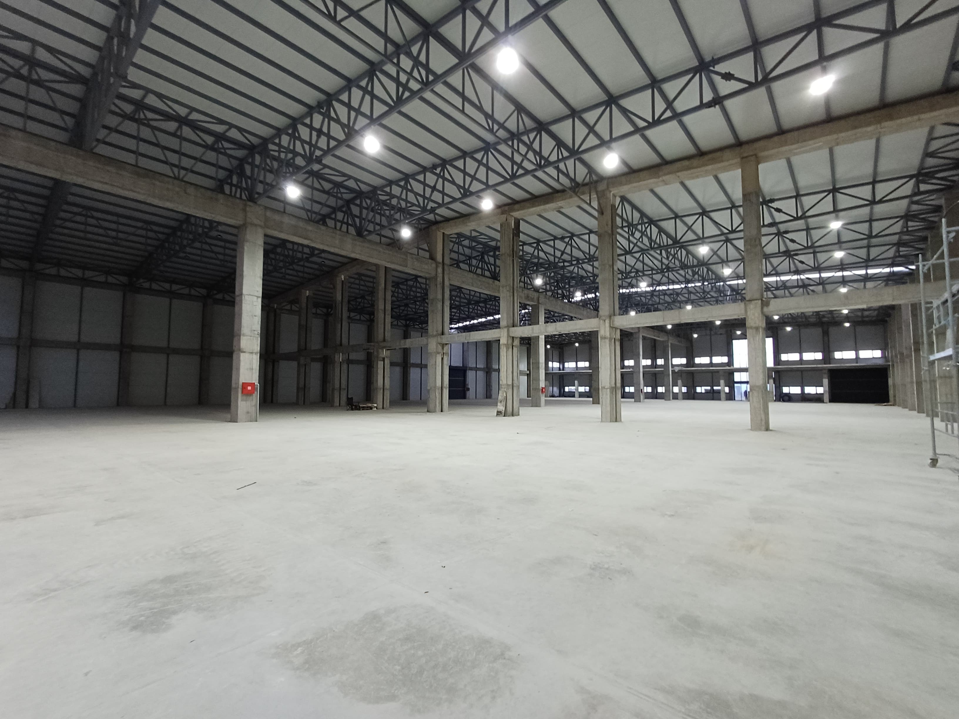 Warehouse in Kjojlia - For Rent - Petrovec - Image 8