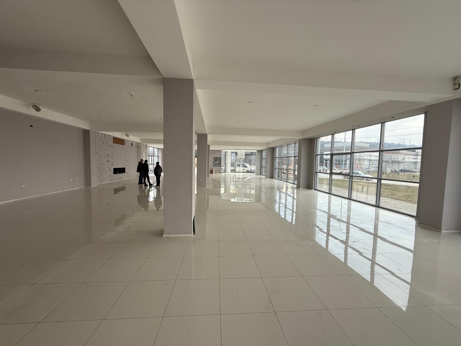 Деловен објект на одлична локација во Драчево - За Изнајмување - Кисела Вода - Слика 4