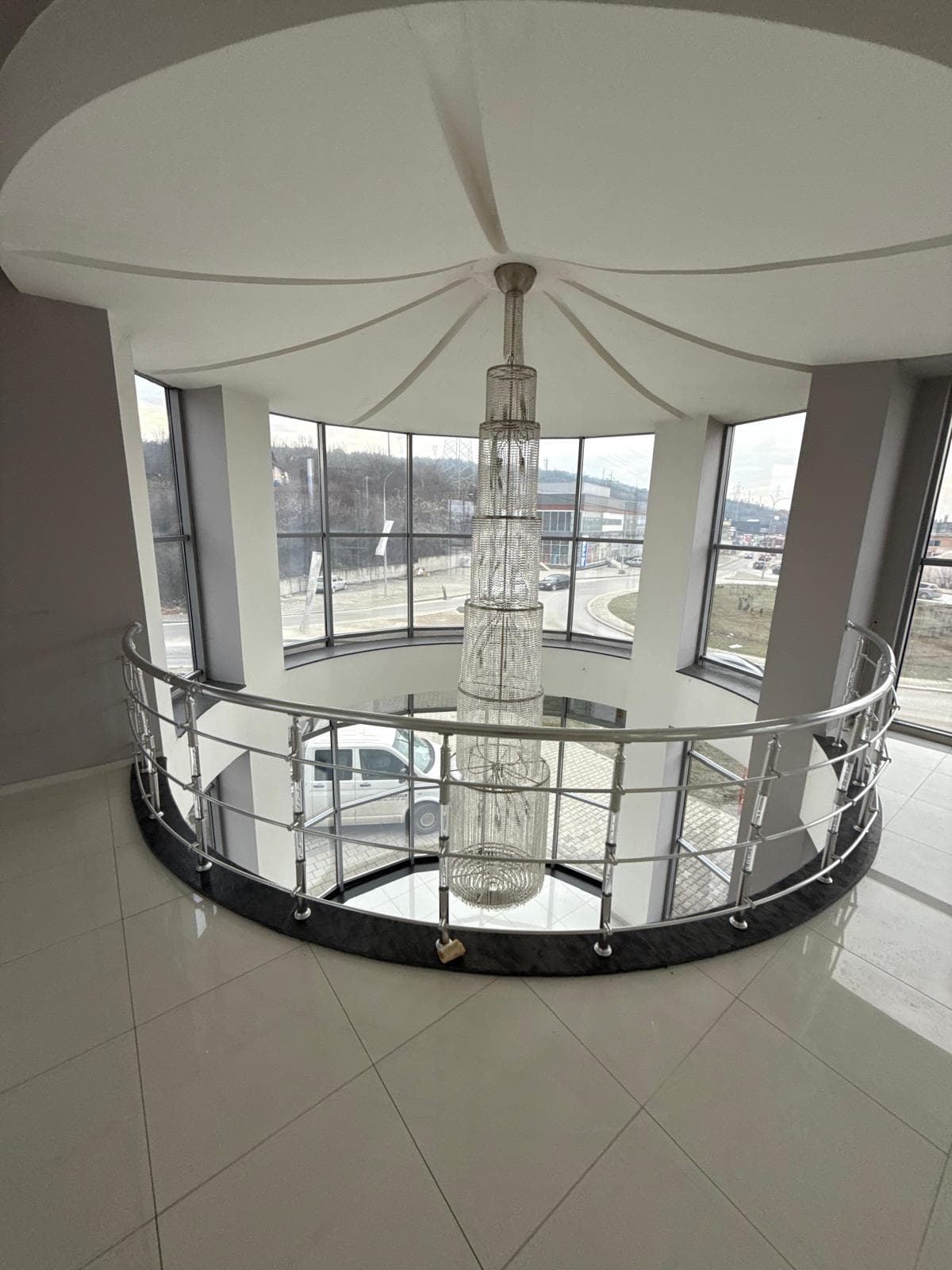 Деловен објект на одлична локација во Драчево - 3