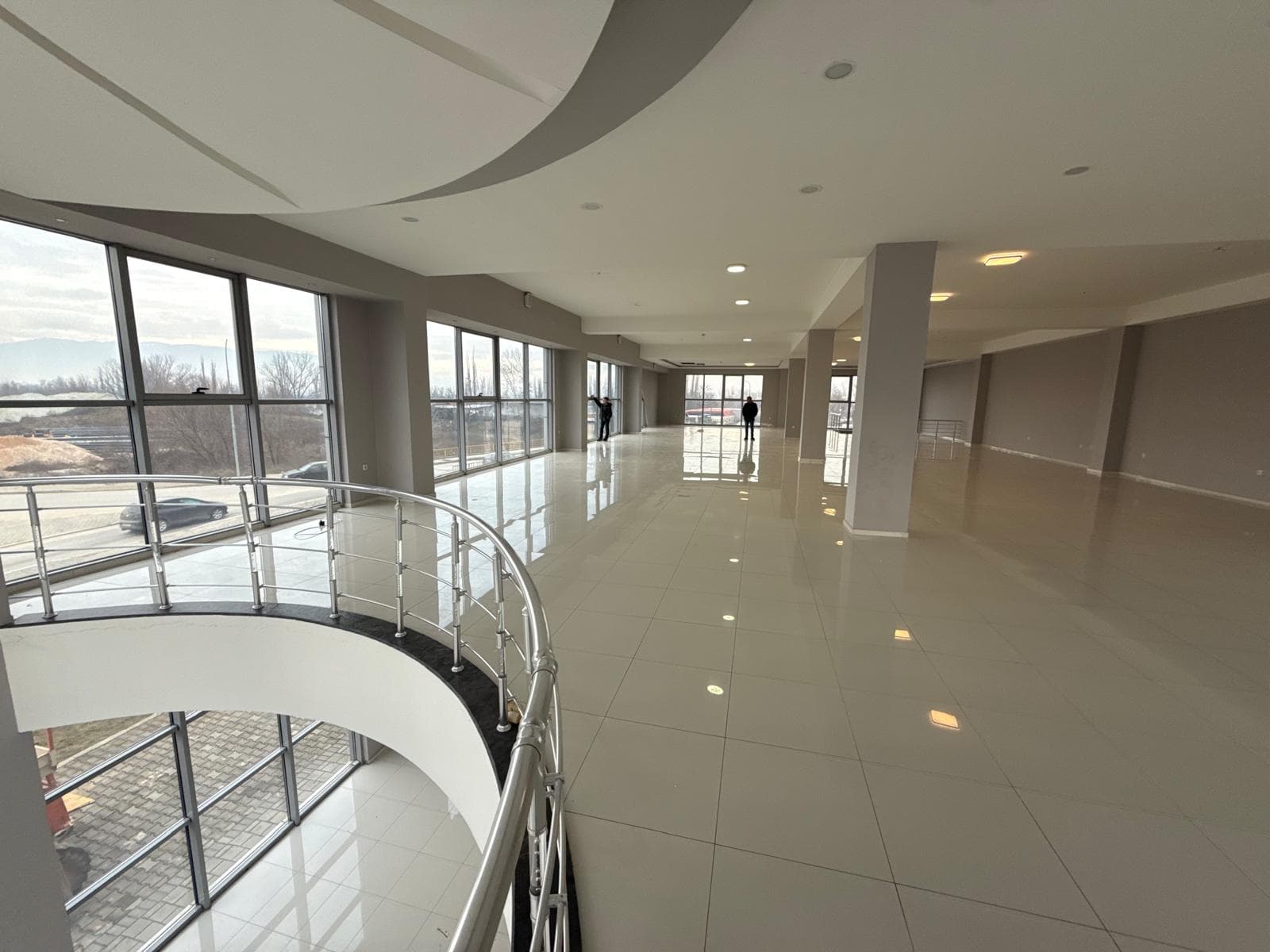 Деловен објект на одлична локација во Драчево - За Изнајмување - Кисела Вода - Слика 19