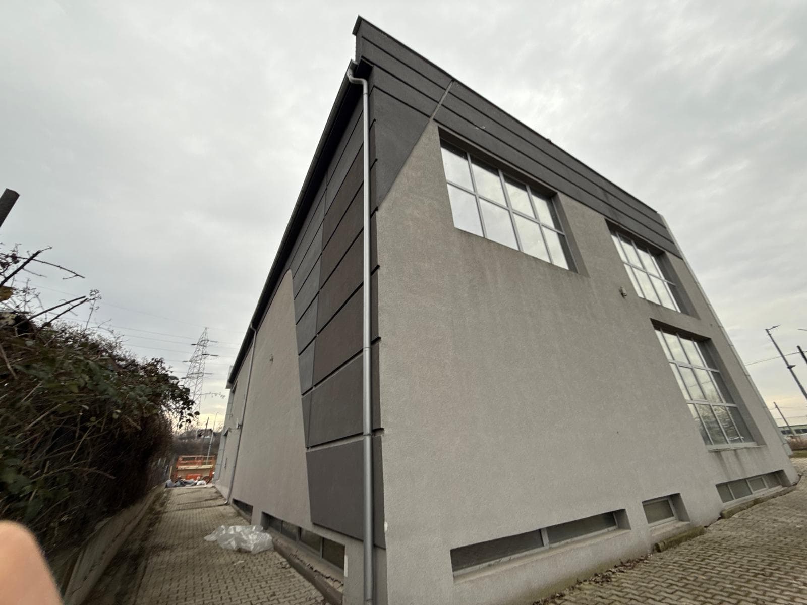 Деловен објект на одлична локација во Драчево - За Изнајмување - Кисела Вода - Слика 21