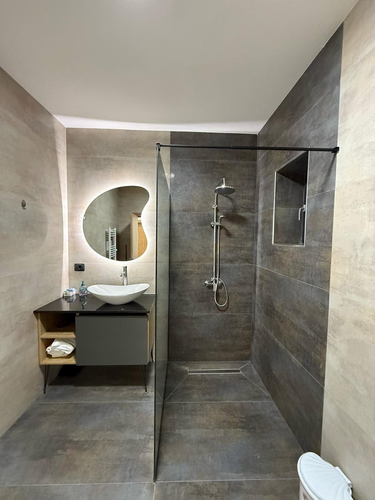 Fully furnished house 298m2 Mavrovo - For Sale - Mavrovo - Image 11