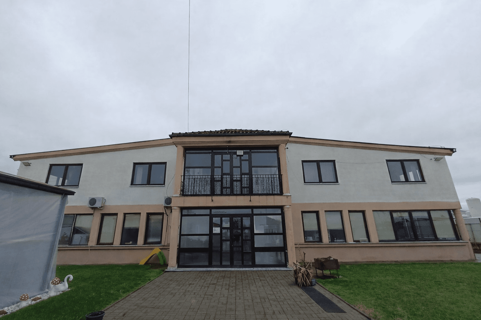 Industrial Complex with Two Buildings in Madjari - For Rent - Gazi Baba - Image 1