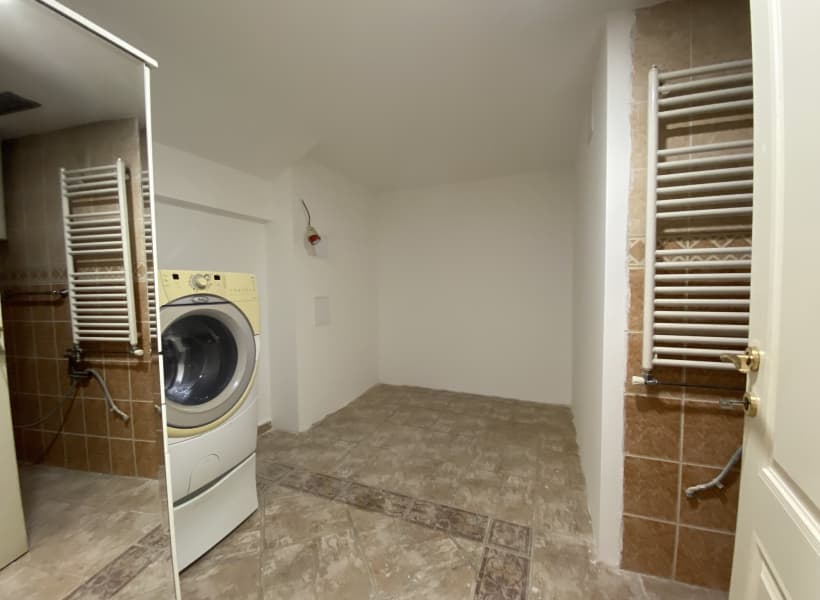 Beautiful house with spacious yard with swimming pool - For Sale - Crniche - Image 17