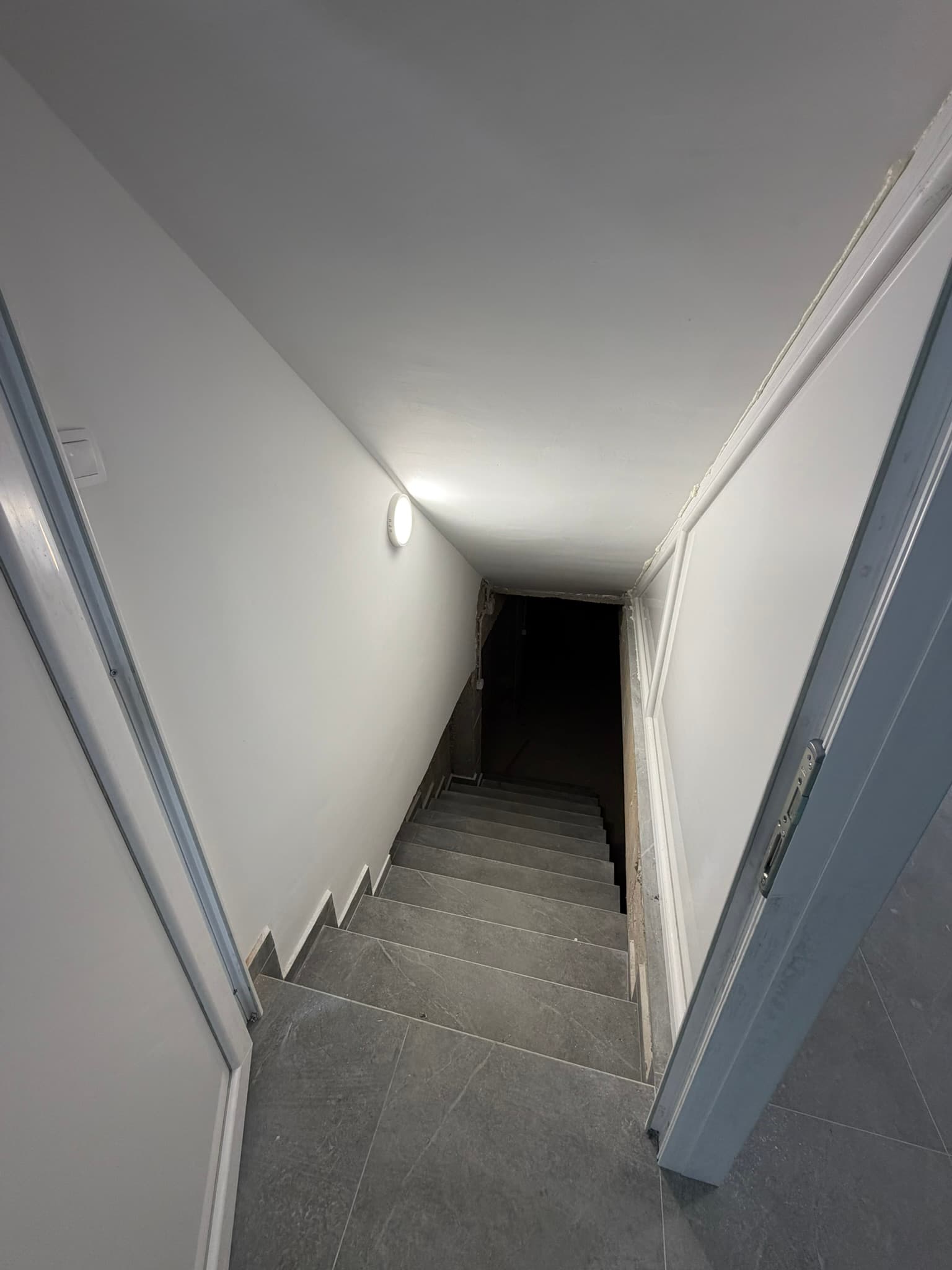 Нов деловен и магацински простор во Илинден - За Изнајмување - Илинден - Слика 18