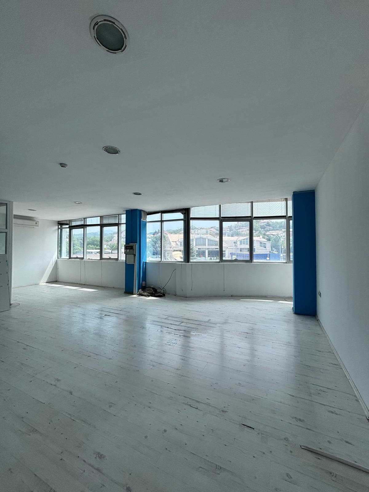 Магацински простор од 530м2 во Кисела Вода - За Изнајмување - Кисела Вода - Слика 6