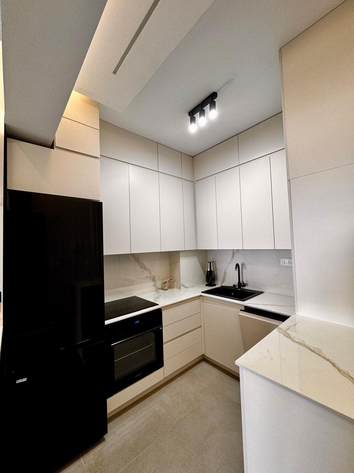 Комплетно опремен стан на Водно - За Изнајмување - Водно - Слика 4