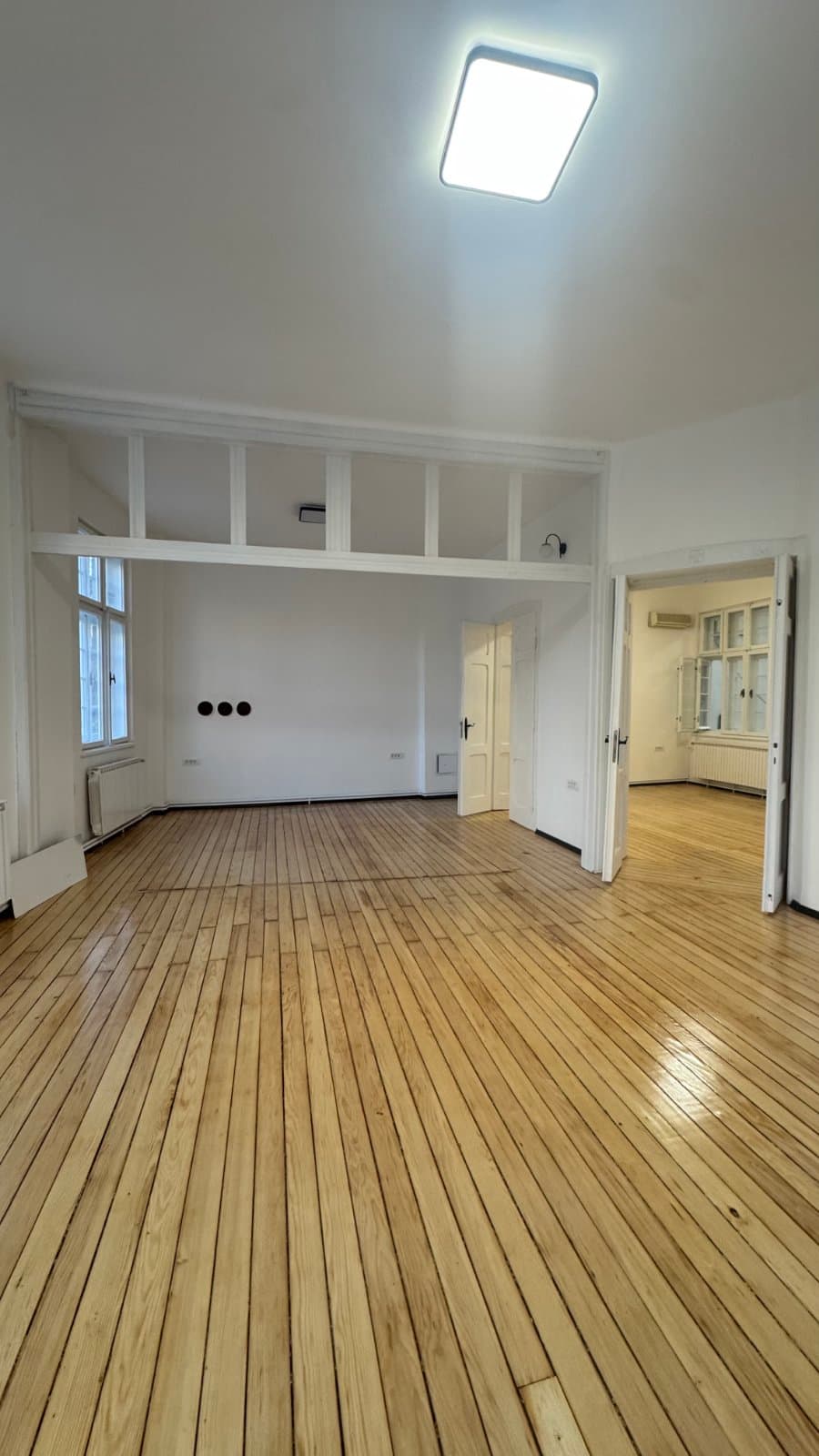 Се изнајмува деловен простор во Центар - За Изнајмување - Центар - Слика 7