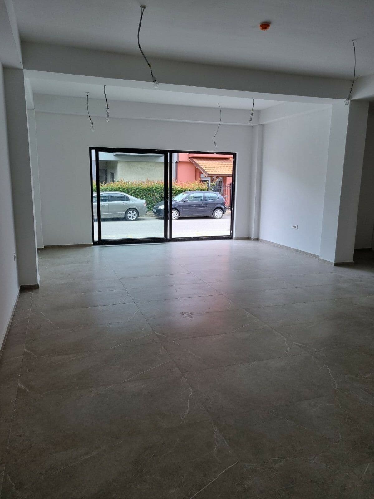 Business space 55m2 for rent - For Rent - Karposh