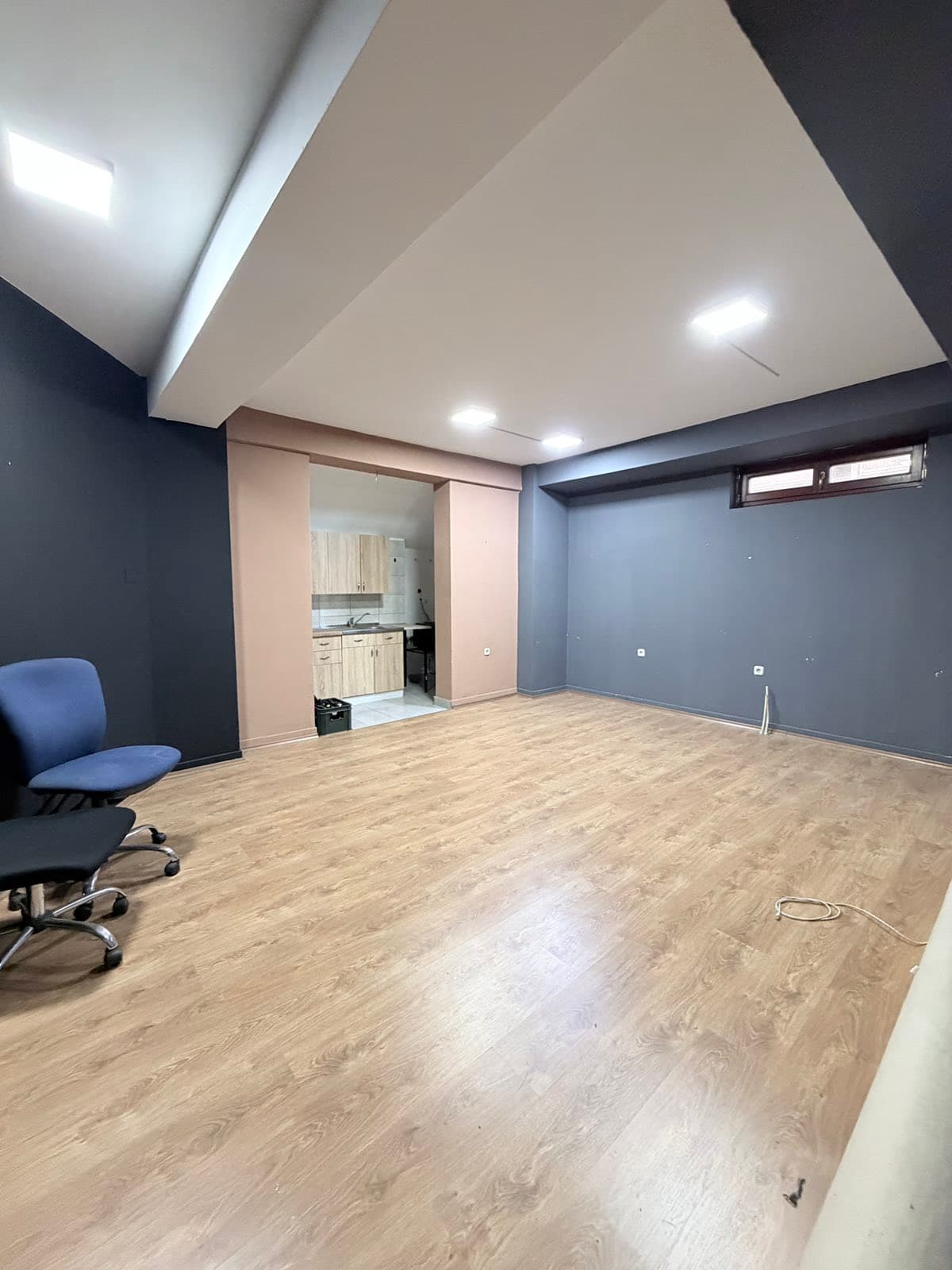 Се продава деловен простор во Црниче - 2