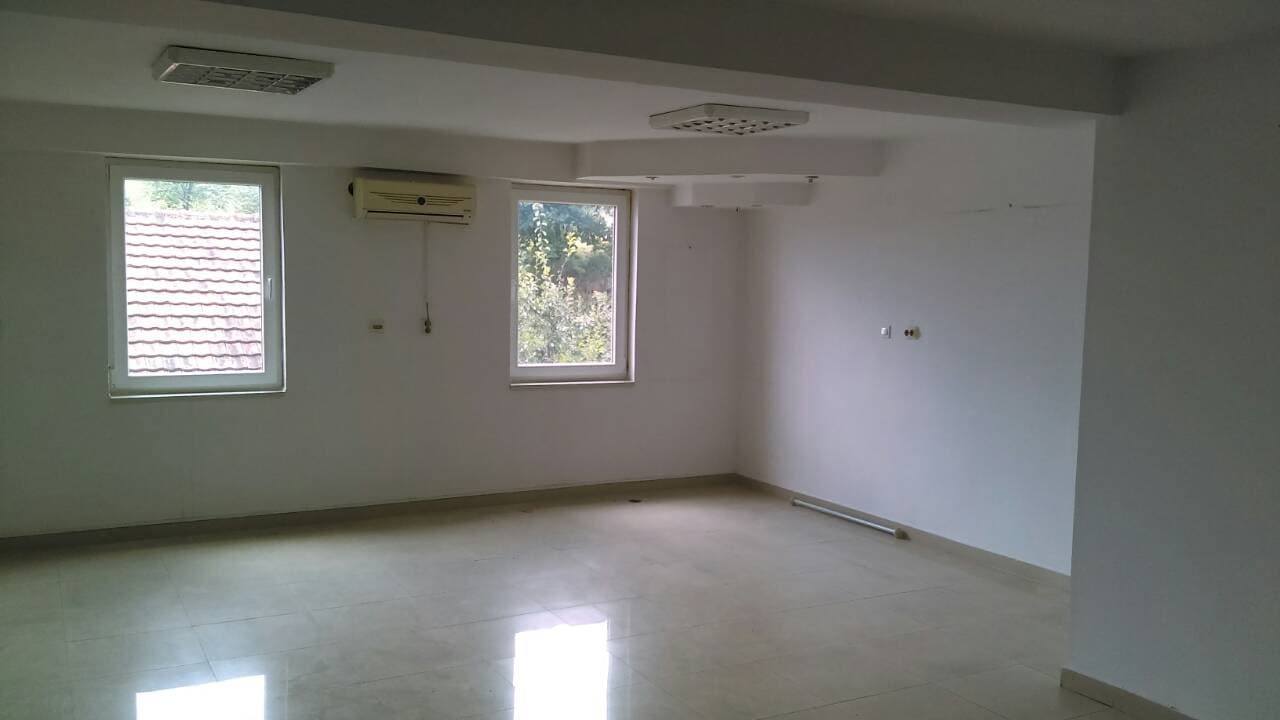 Warehouse Space with Office Premises in Pintija - For Rent - Kisela Voda - Image 4