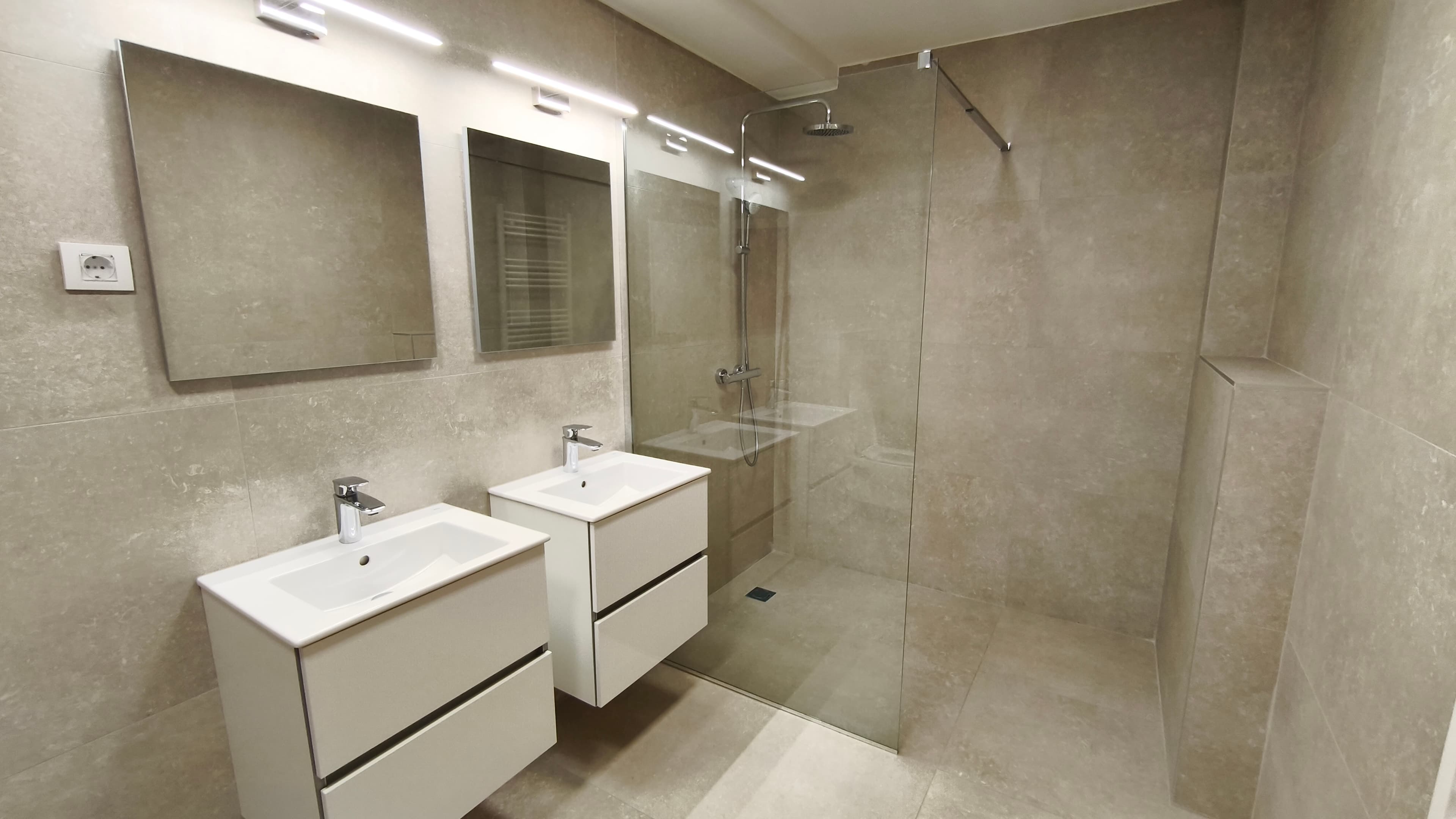 Простран стан 235м2 на Водно - За Продажба - Водно - Слика 11