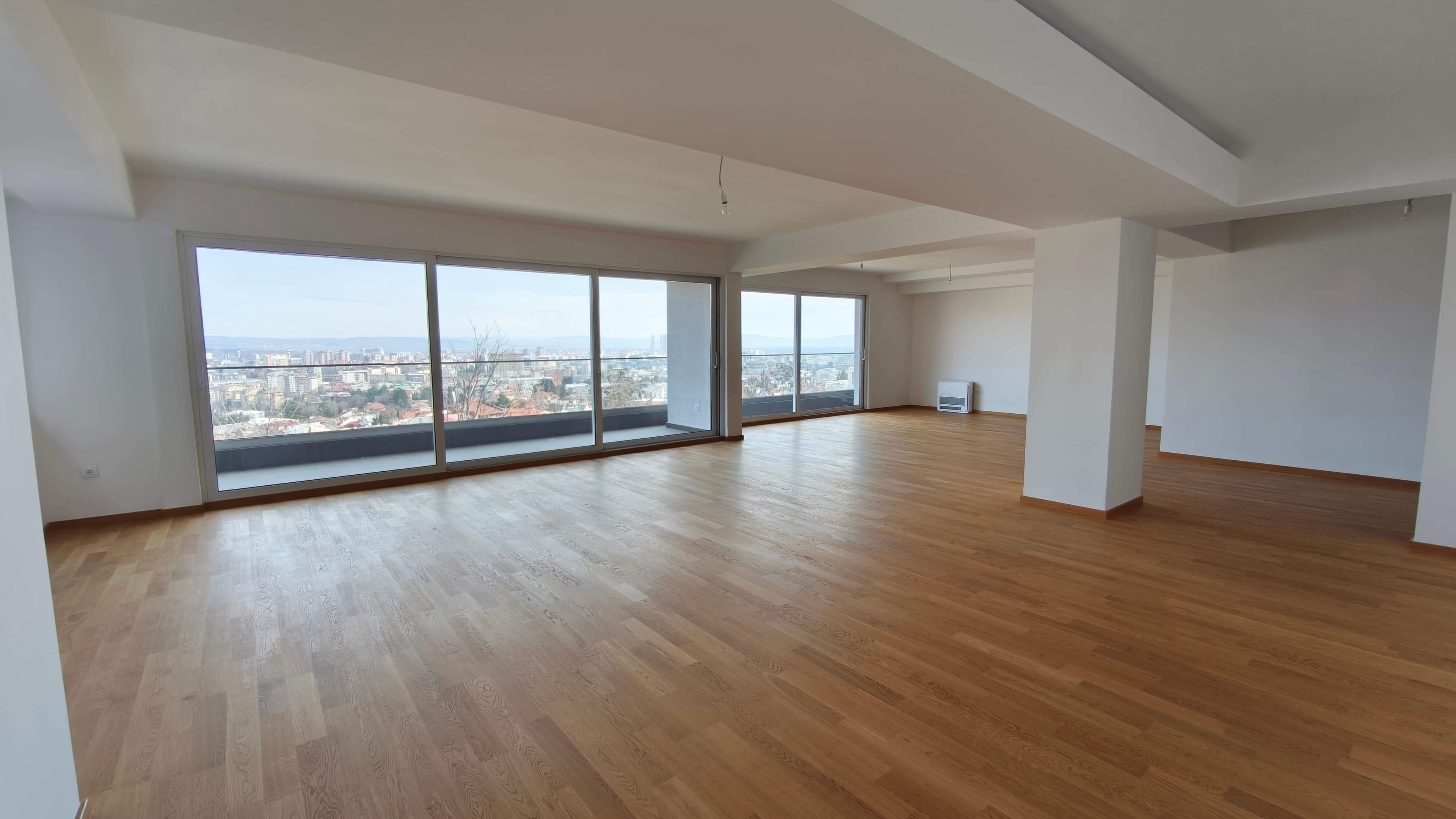 Простран стан 235м2 на Водно - 2