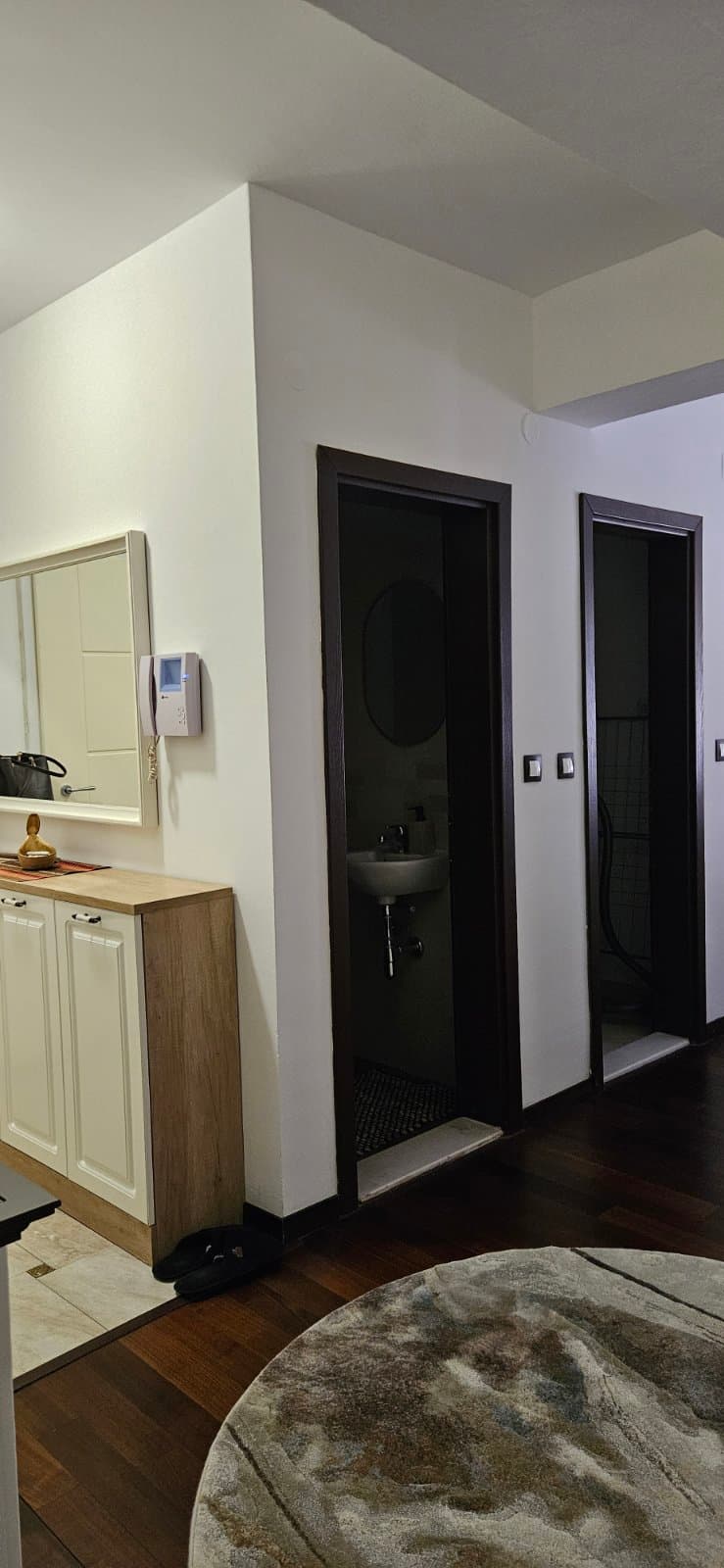 Комплетно опремен стан 121м² во Козле - За Изнајмување - Карпош - Слика 13