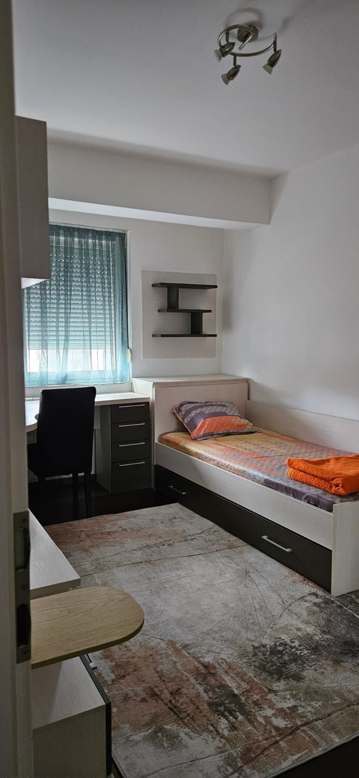 Комплетно опремен стан 121м² во Козле - За Изнајмување - Карпош - Слика 10