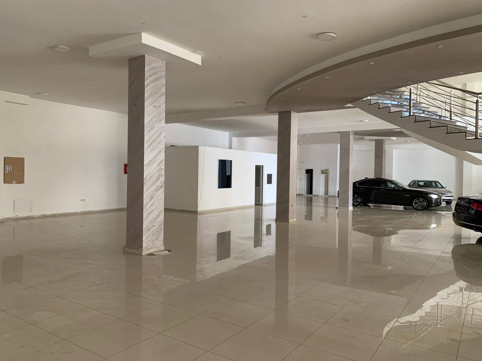 Business property for rent in Struga - For Rent - Ohrid - Image 4