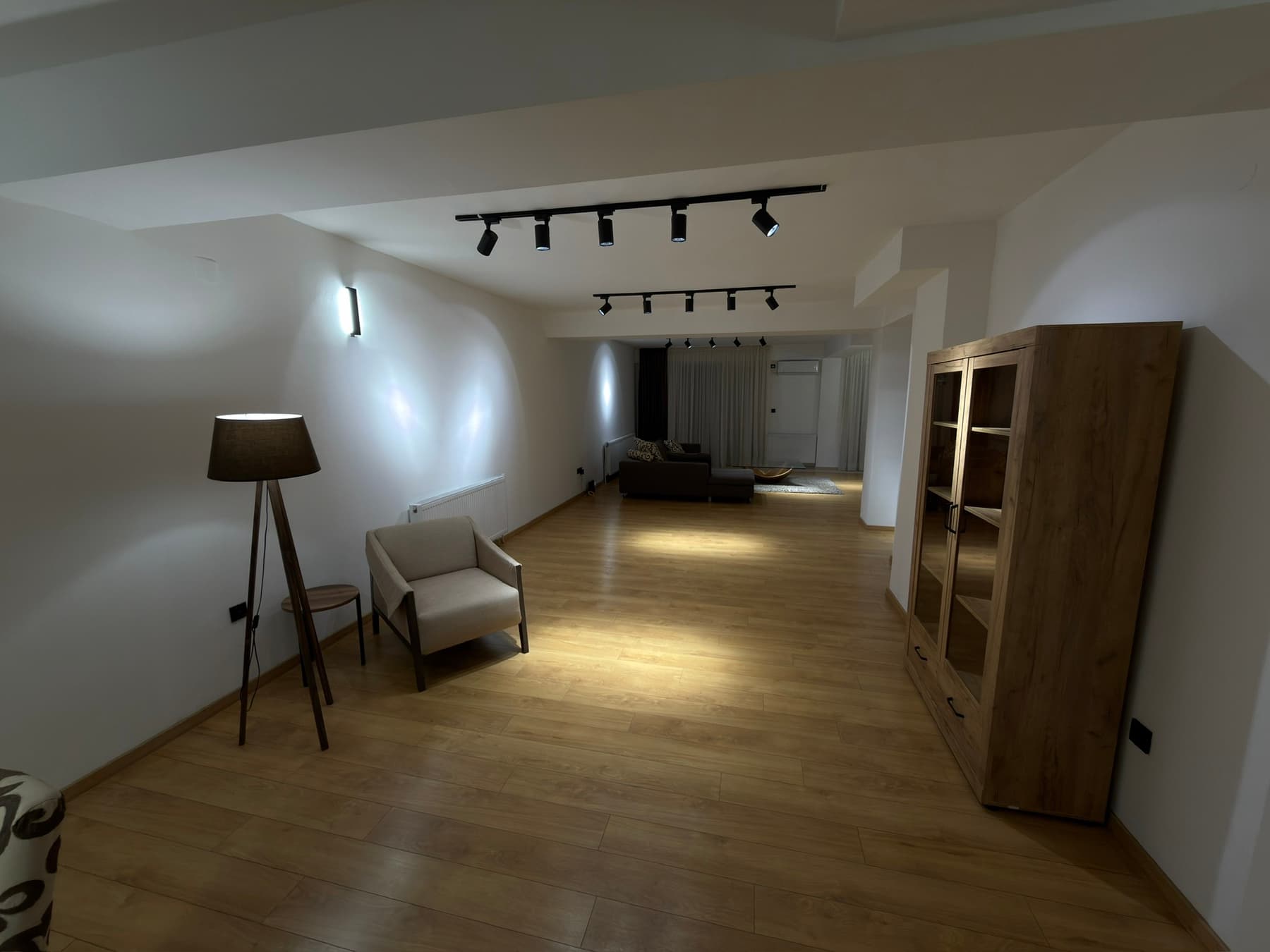 Стан 170м² со двор 120м² во Црниче - За Изнајмување - Црниче - Слика 3