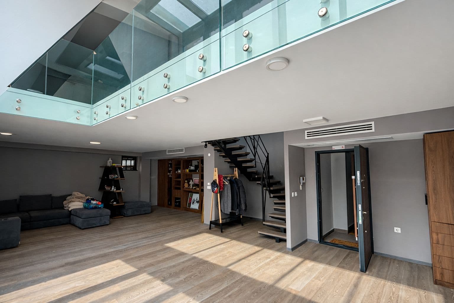 Модерен стан 190м2 во Козле - За Продажба - Карпош - Слика 3