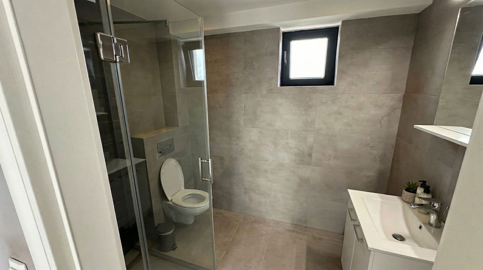 Модерен стан 190м2 во Козле - За Продажба - Карпош - Слика 11