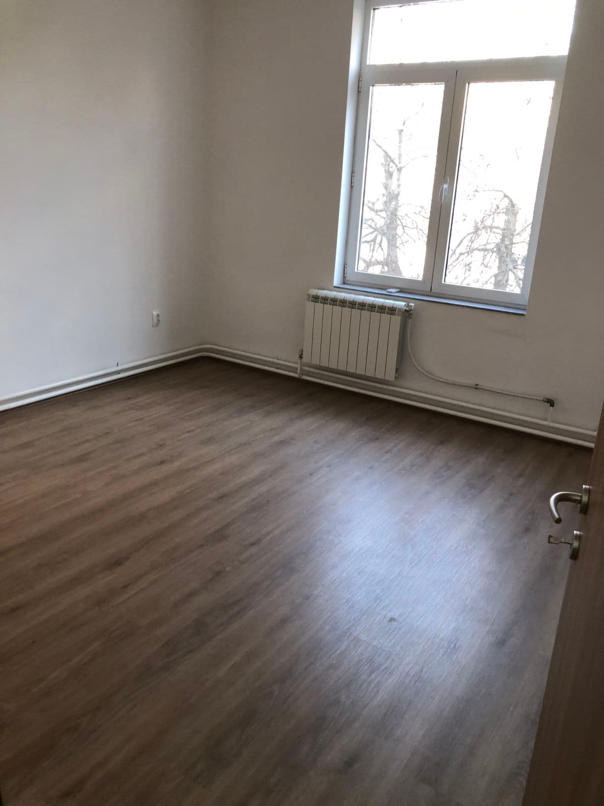 Се изнајмува деловен простор во Центар - За Изнајмување - Центар - Слика 5