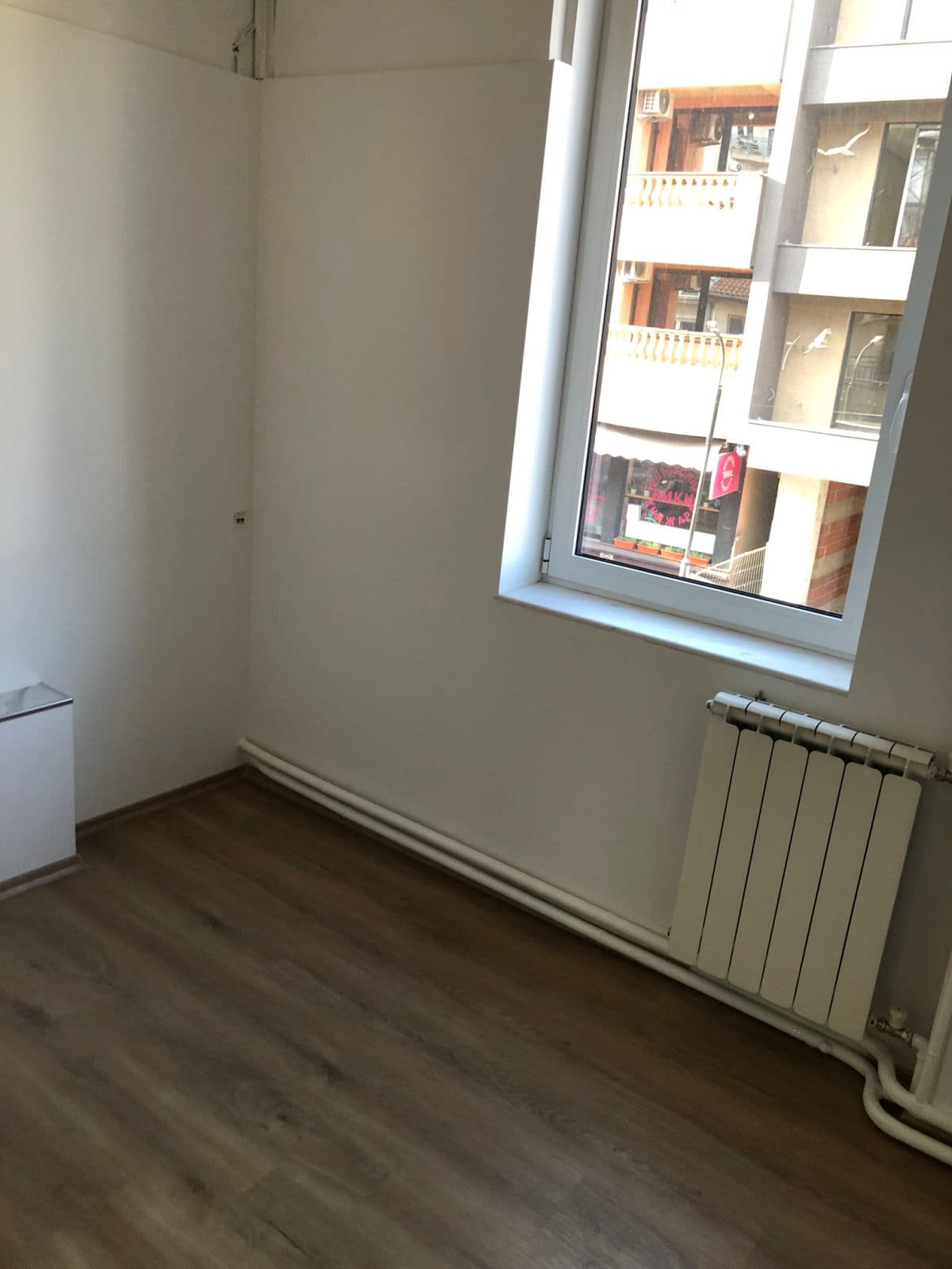 Се изнајмува деловен простор во Центар - За Изнајмување - Центар - Слика 7