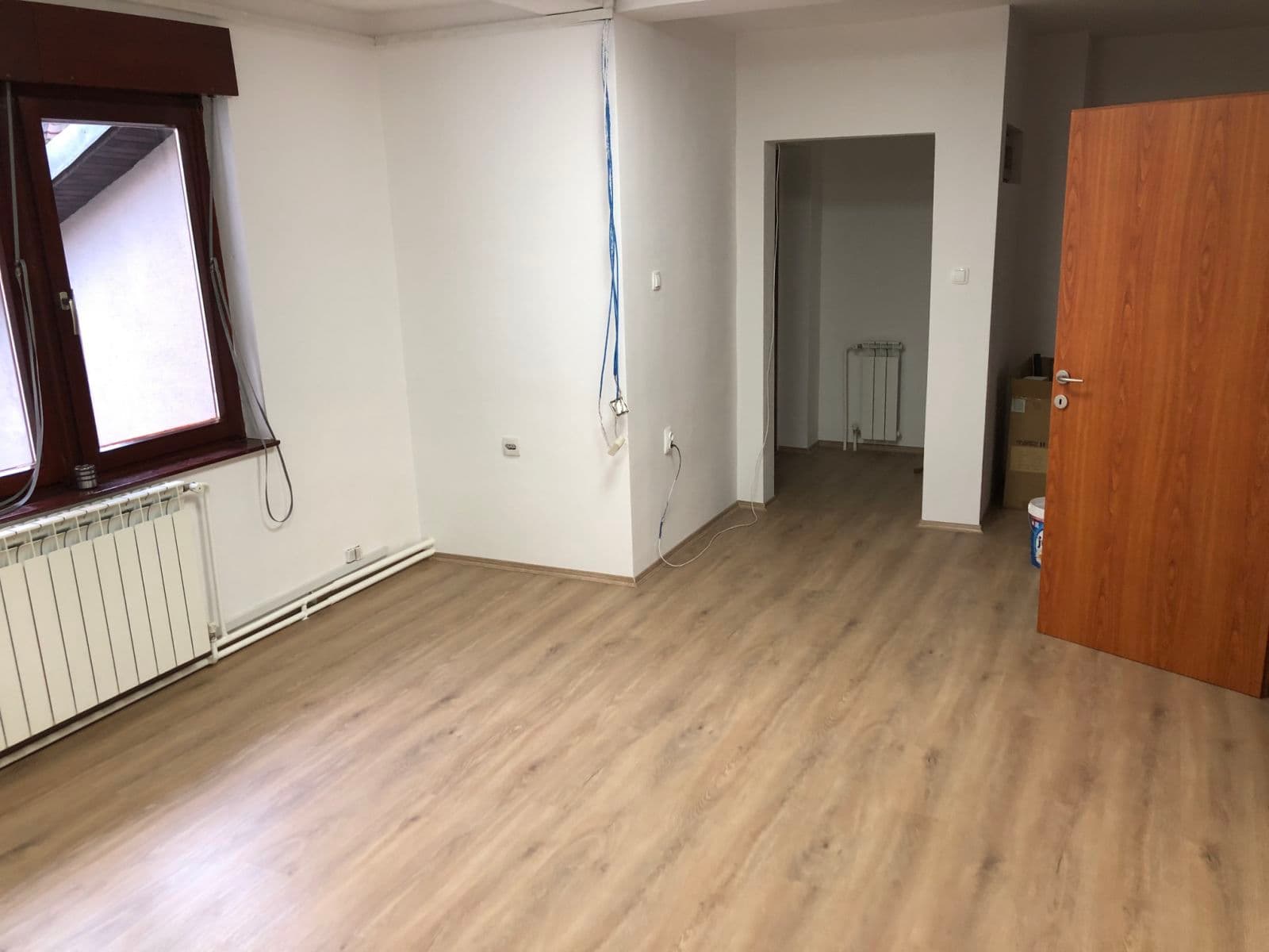 Се изнајмува деловен простор во Центар - За Изнајмување - Центар - Слика 4