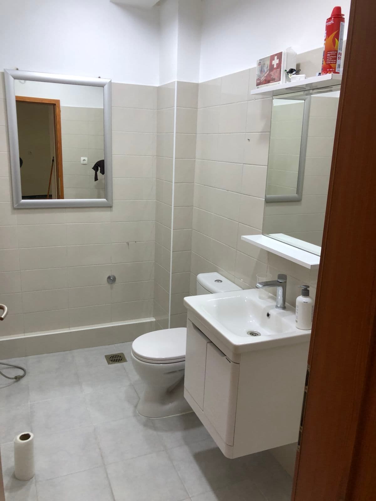 Се изнајмува деловен простор во Центар - За Изнајмување - Центар - Слика 12