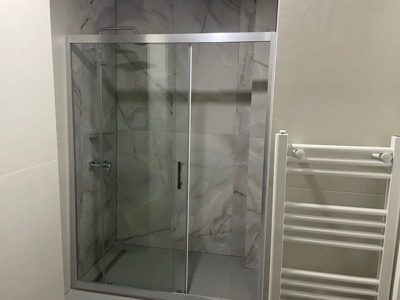 Се изнајмува деловен простор во Центар - За Изнајмување - Центар - Слика 5