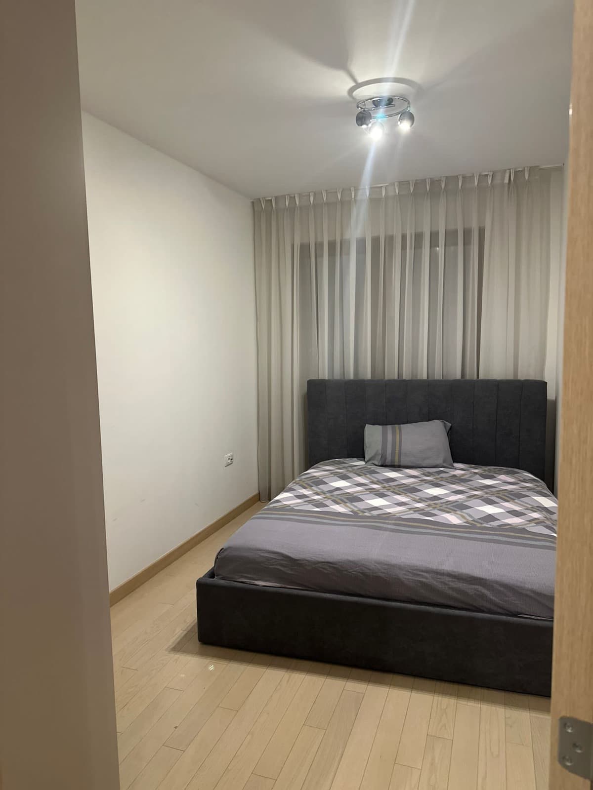 Fully furnished apartment 135m2 in Flatiron - For Rent - Kisela Voda - Image 5