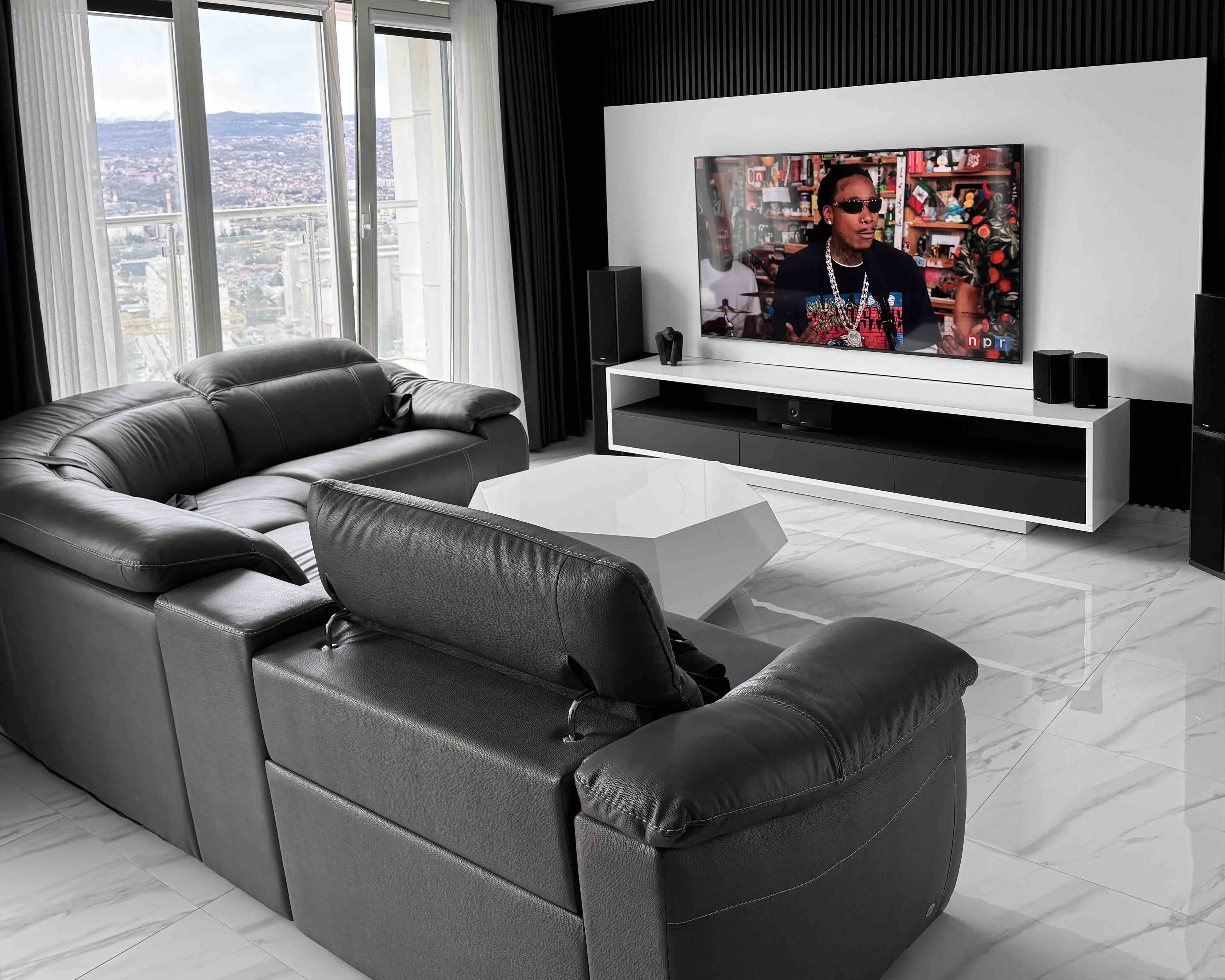 Комплетно опремен стан 100м2 во Џевахир - 2