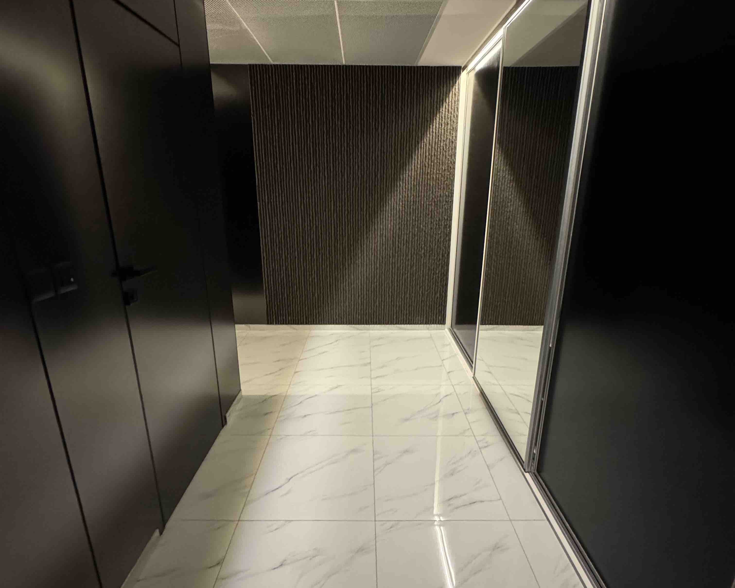 Комплетно опремен стан 100м2 во Џевахир - За Продажба - Аеродром - Слика 11