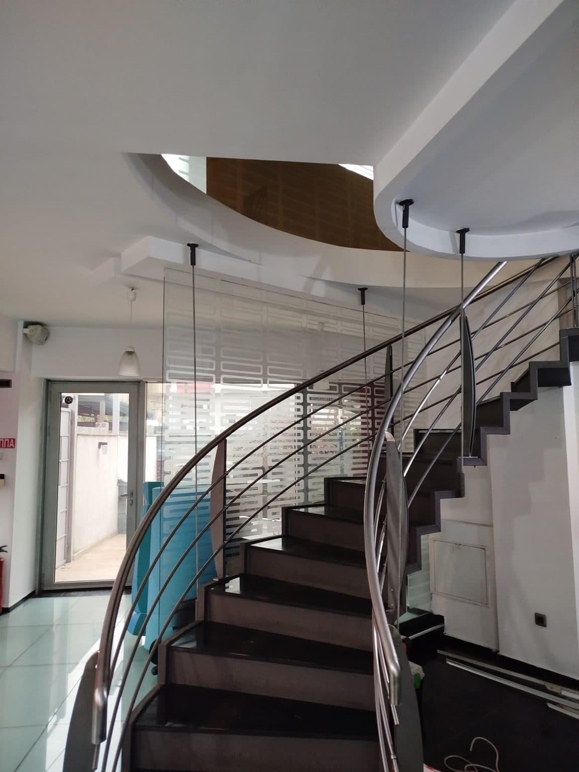 Деловен објект за продажба во Центар - 2