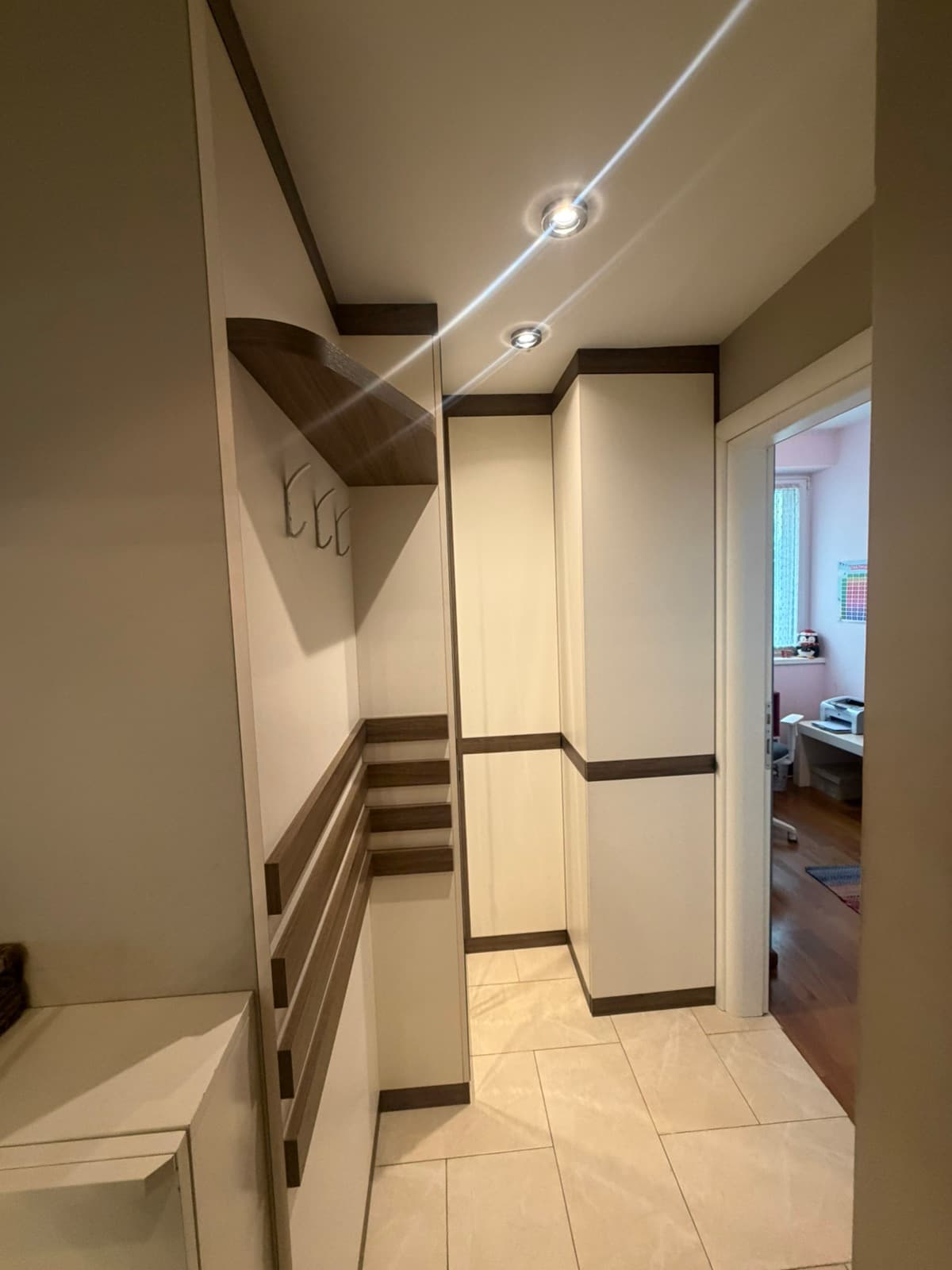 Комплетно опремен стан 101м2 на Водно - За Продажба - Водно - Слика 7