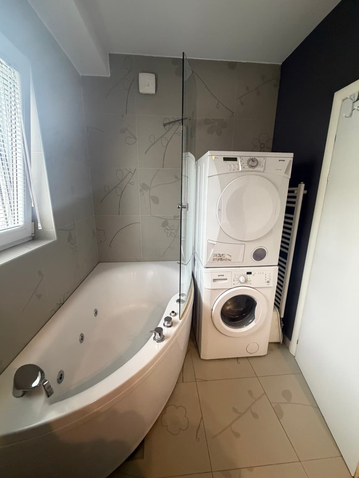 Комплетно опремен стан 101м2 на Водно - За Продажба - Водно - Слика 14