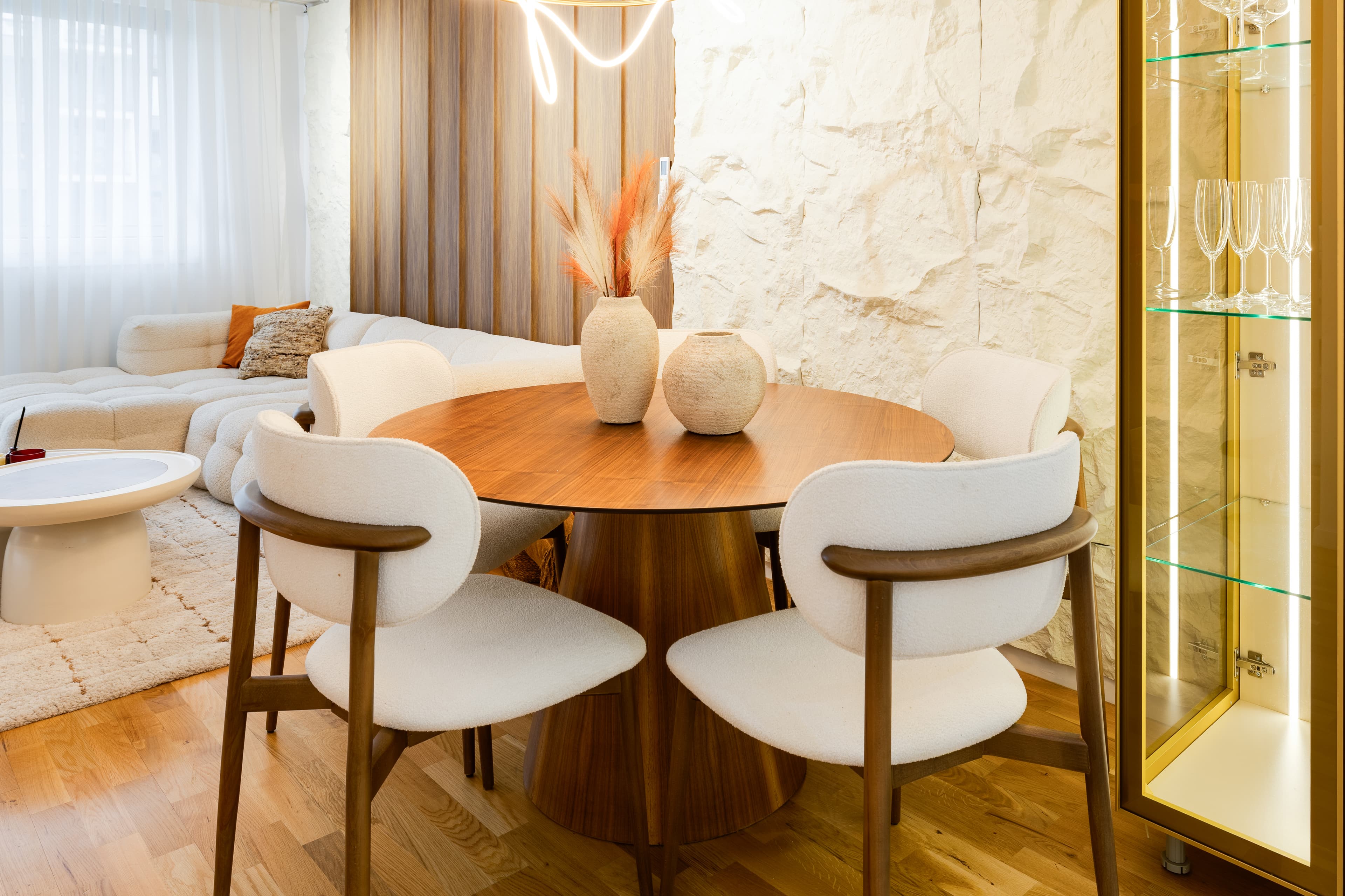 Стилски уреден стан во East Gate - За Изнајмување - Гази Баба - Слика 8